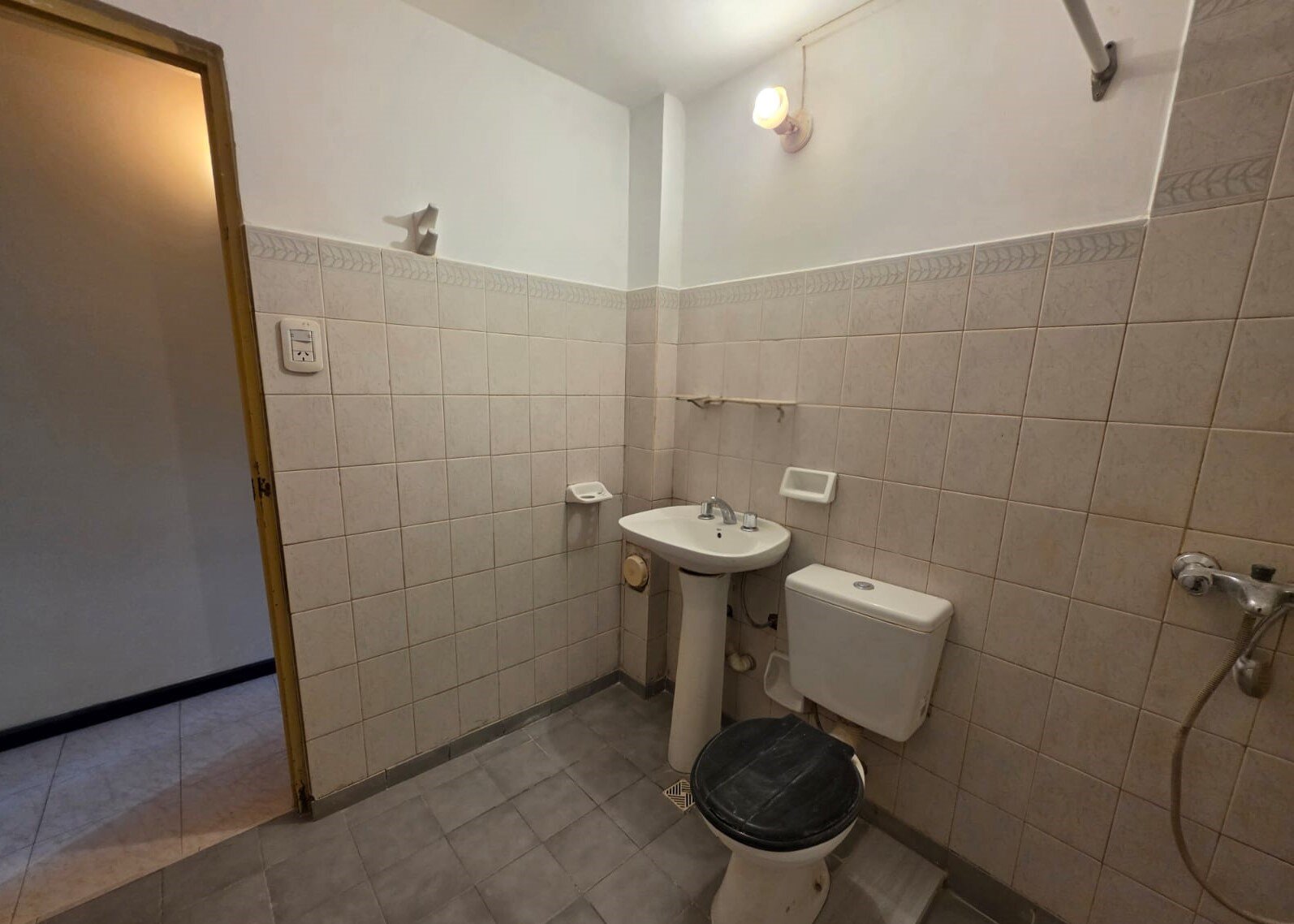 EXCEPCIONAL DUPLEX DE 4 DORMITORIOS PRÓXIMO AL CENTRO DE ESQUEL CHUBUT - 18