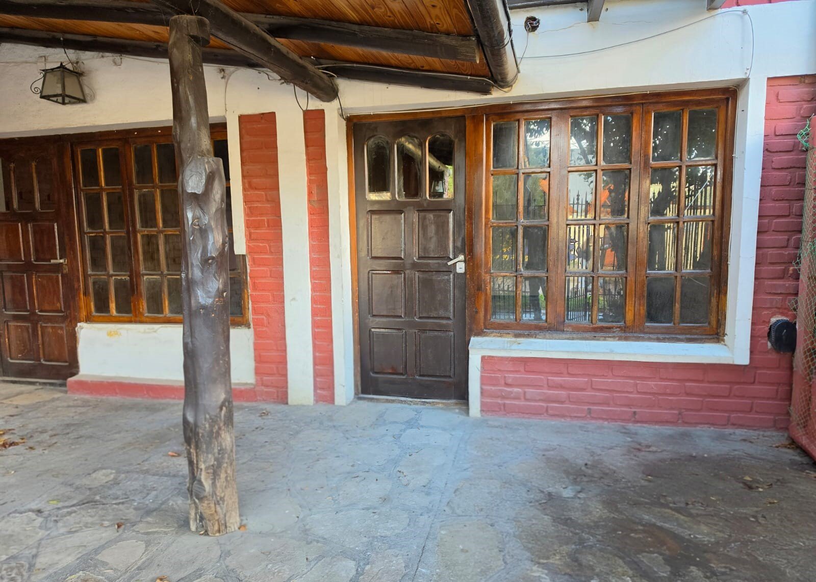 EXCEPCIONAL DUPLEX DE 4 DORMITORIOS PRÓXIMO AL CENTRO DE ESQUEL CHUBUT - 1