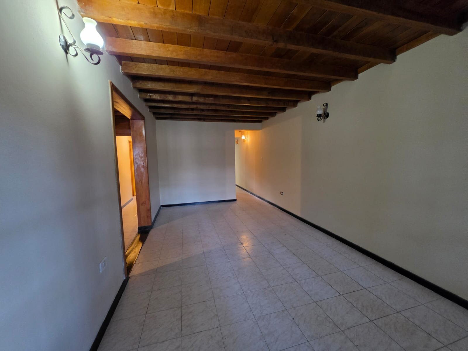 EXCEPCIONAL DUPLEX DE 4 DORMITORIOS PRÓXIMO AL CENTRO DE ESQUEL CHUBUT - 7