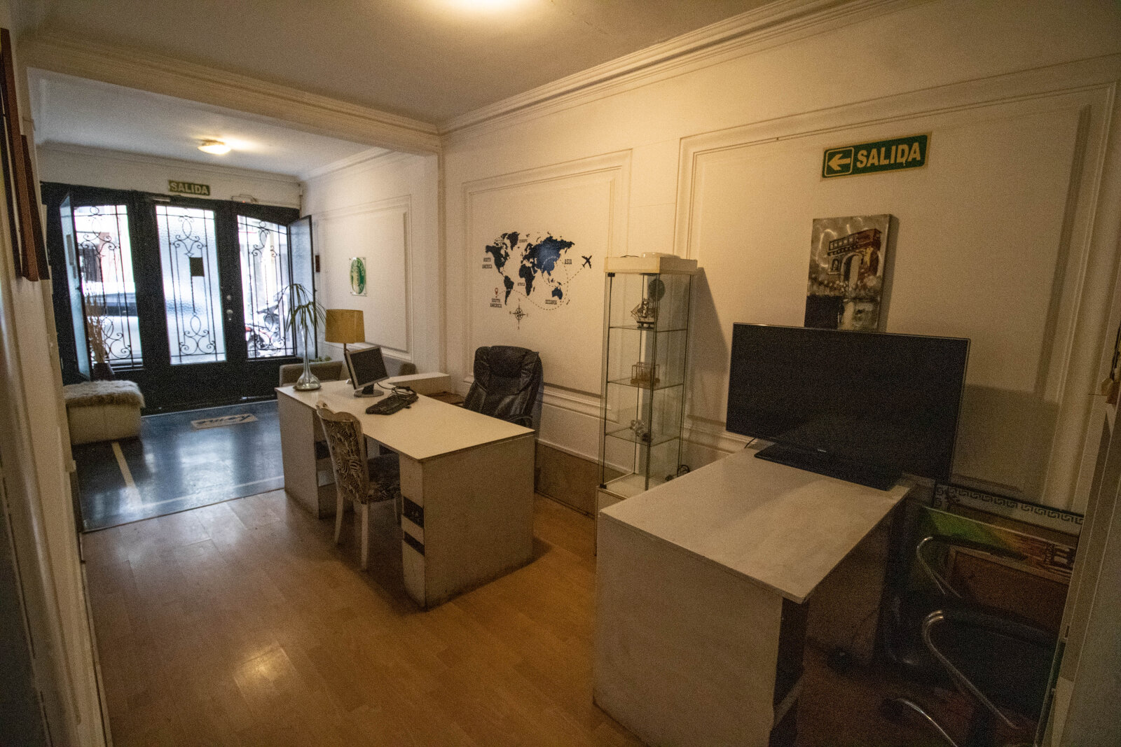 Hermosa Casa 8 Ambientes con Patio y Terraza - 3 Plantas - Destino comercial - 320m² - Palermo - 6
