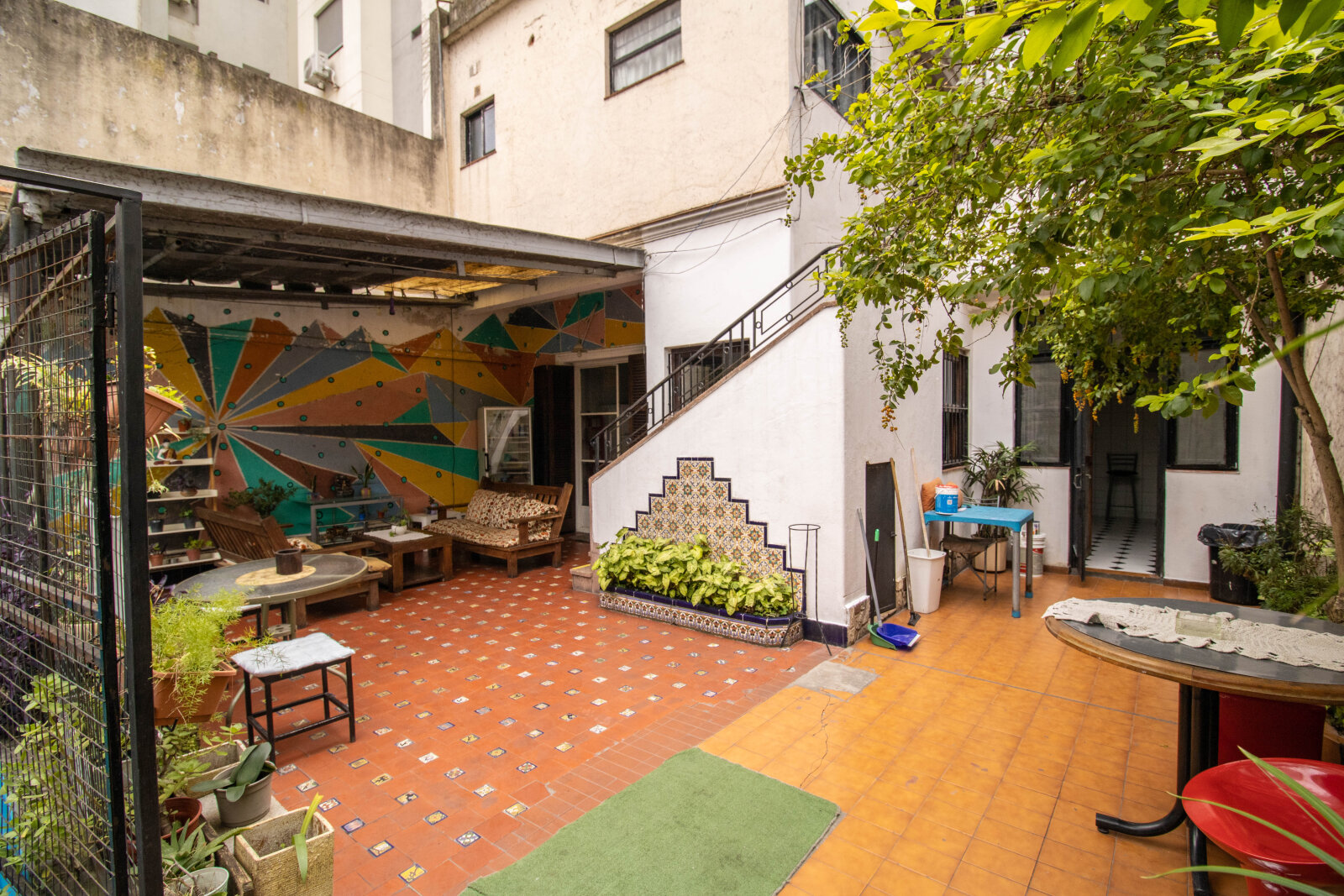 Hermosa Casa 8 Ambientes con Patio y Terraza - 3 Plantas - Destino comercial - 320m² - Palermo - 1