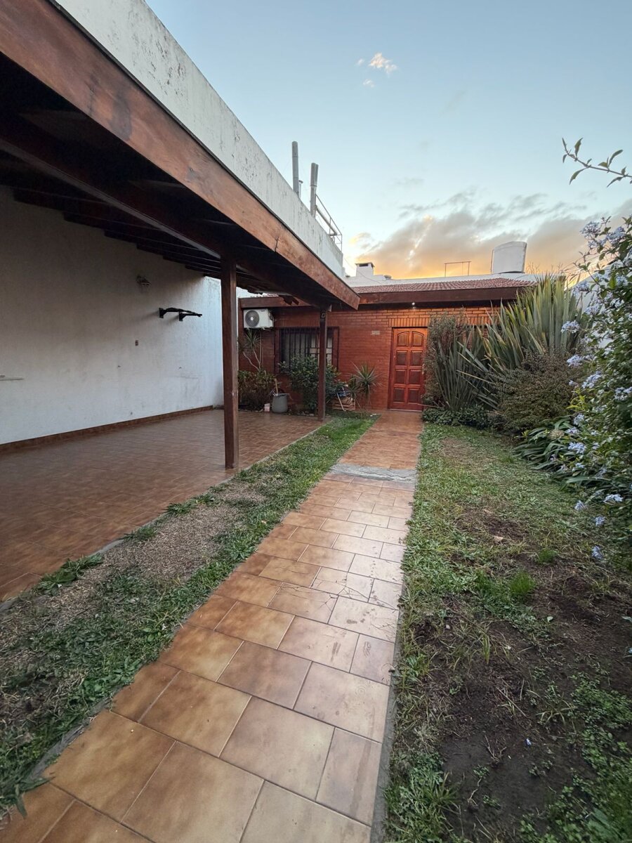 Casa lote propio, San Justo - 1