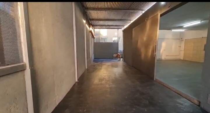 003- Casa de 2 pisos y patio con parrilla + Salón con baño en La Calera- Barrio Villa Los Paraisos - Imagen 7