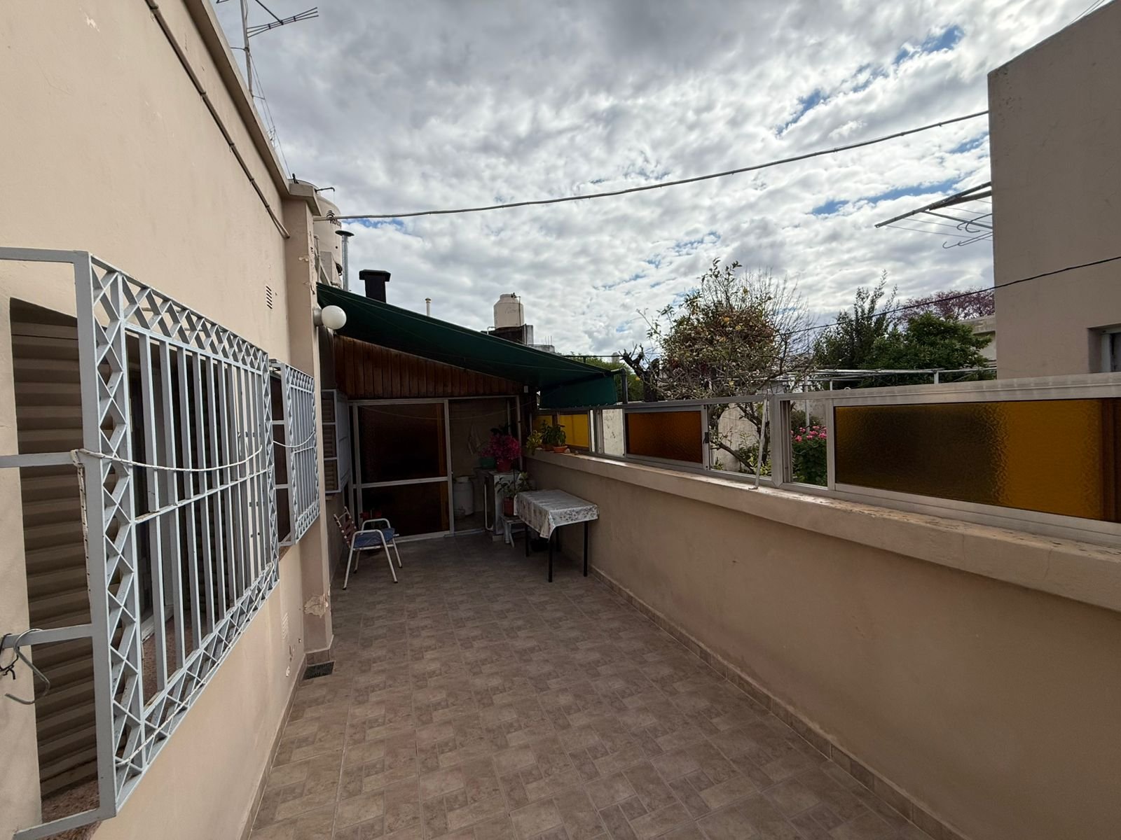Venta Casa 4 ambientes con depto 3 ambientes en Morón. Financiacion - 16