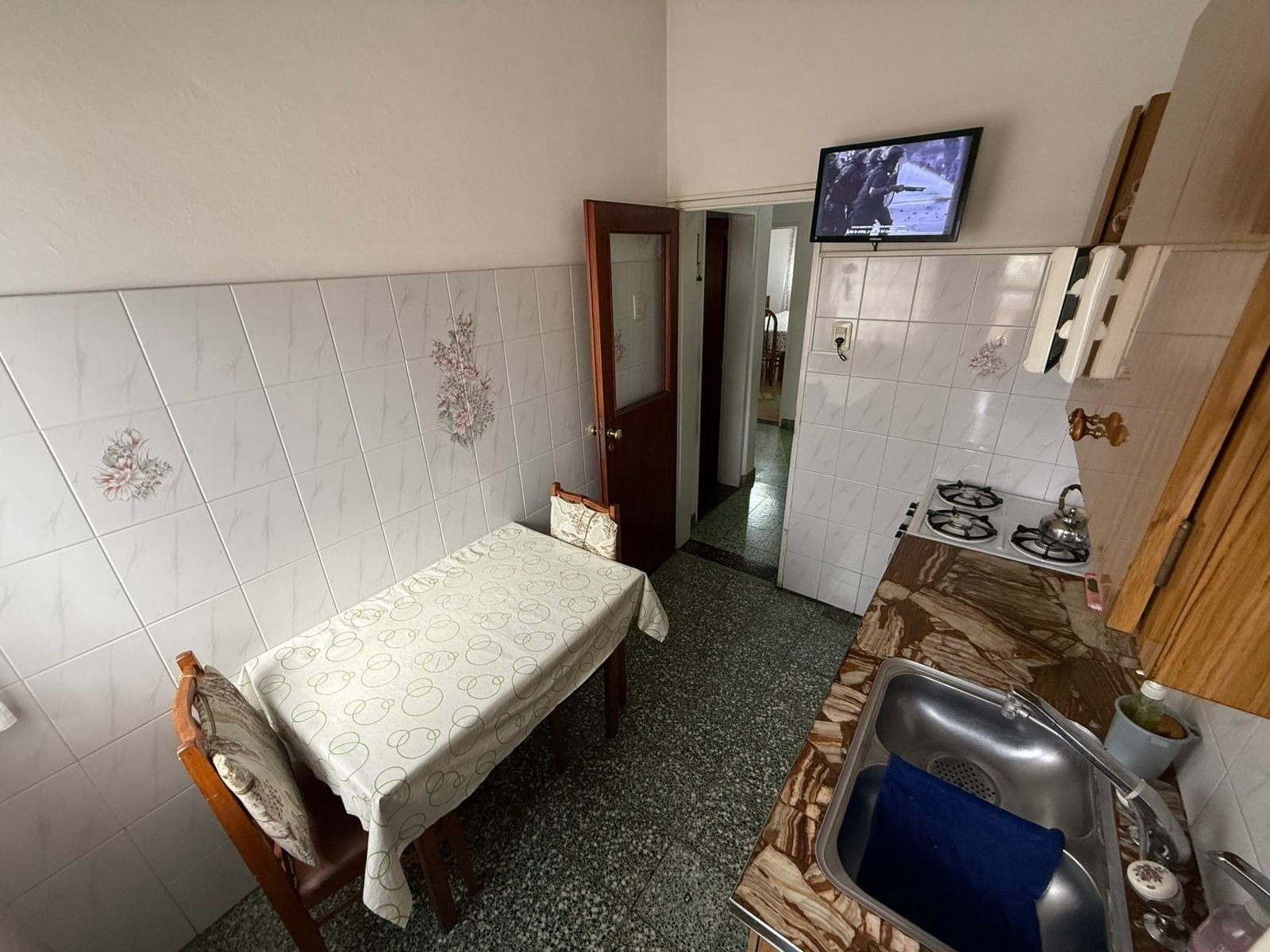 Venta Casa 4 ambientes con depto 3 ambientes en Morón. Financiacion - 10