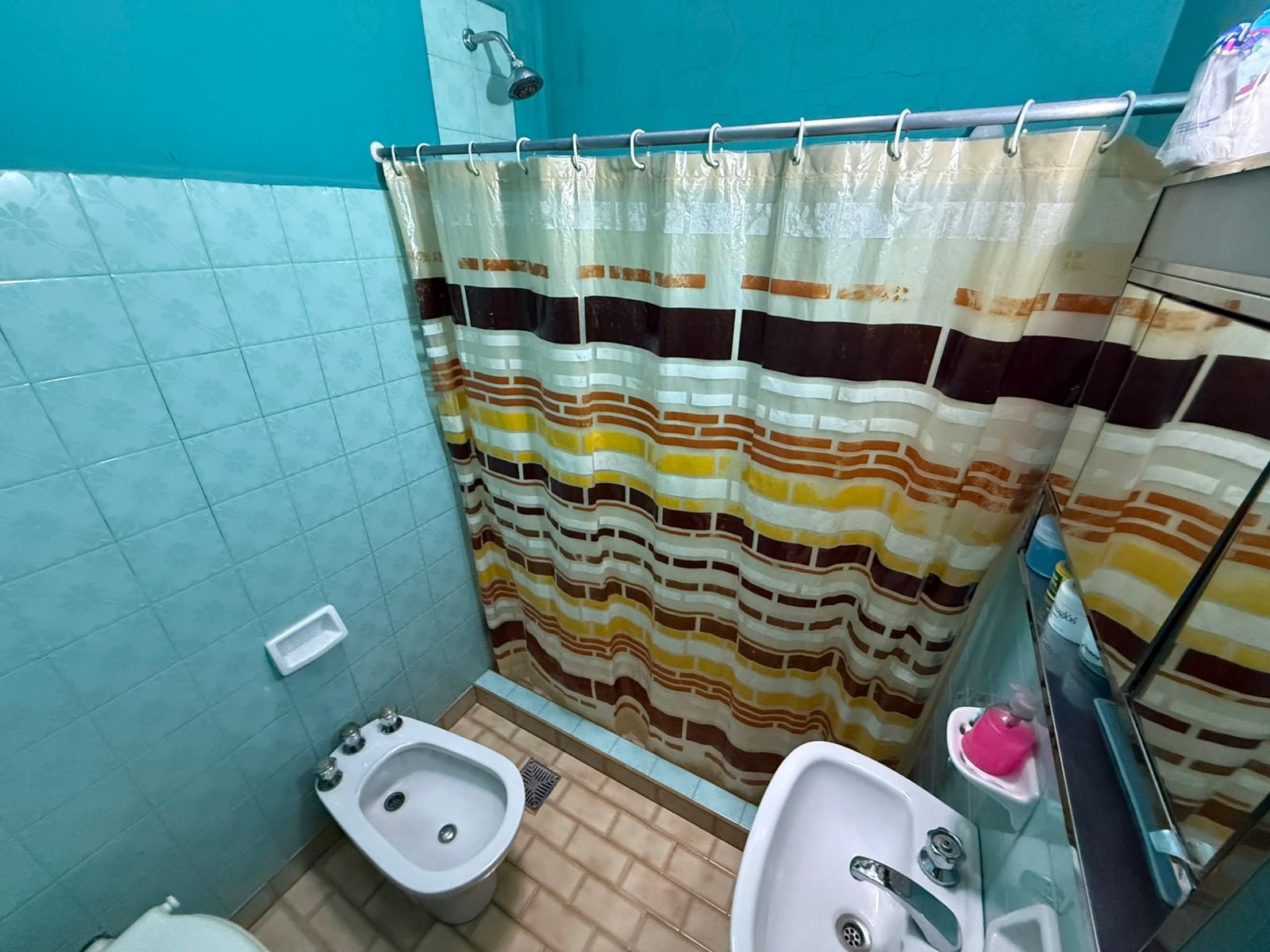 Venta Casa 4 ambientes con depto 3 ambientes en Morón. Financiacion - 23
