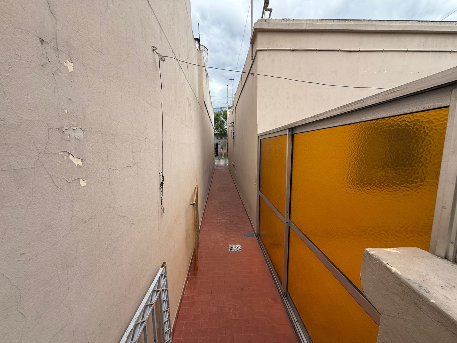 Venta Casa 4 ambientes con depto 3 ambientes en Morón. Financiacion - 18