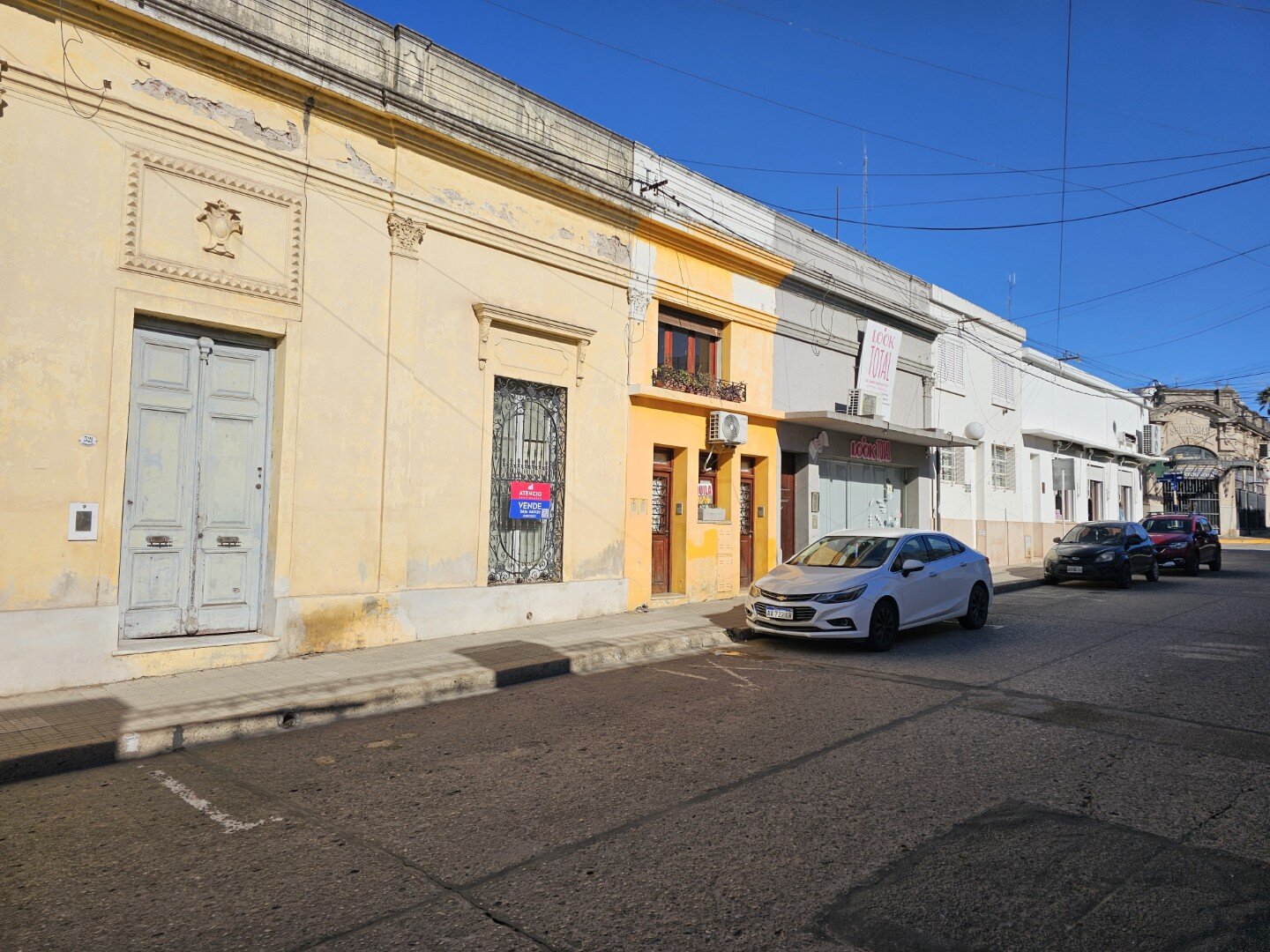 VENTA | Casa a refaccionar en pleno centro de la ciudad! Sarmiento 521 – Victoria, Entre Ríos - 2