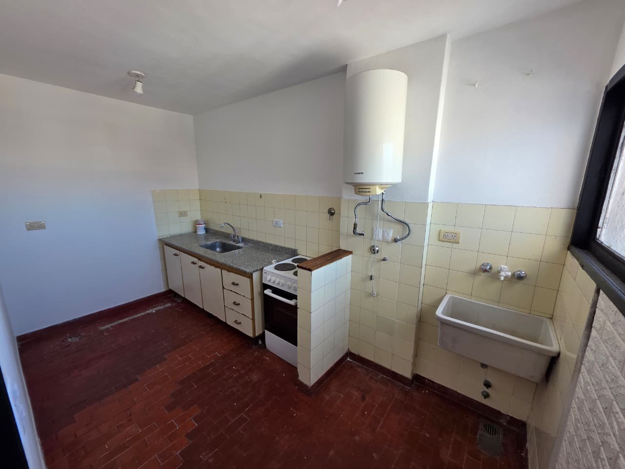 DEPARTAMENTO 2 AMBIENTES EN MORON CENTRO - VENTA - 7