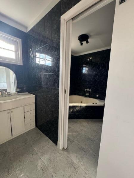VENTA CASA CHALET 5 AMBIENTES - 23