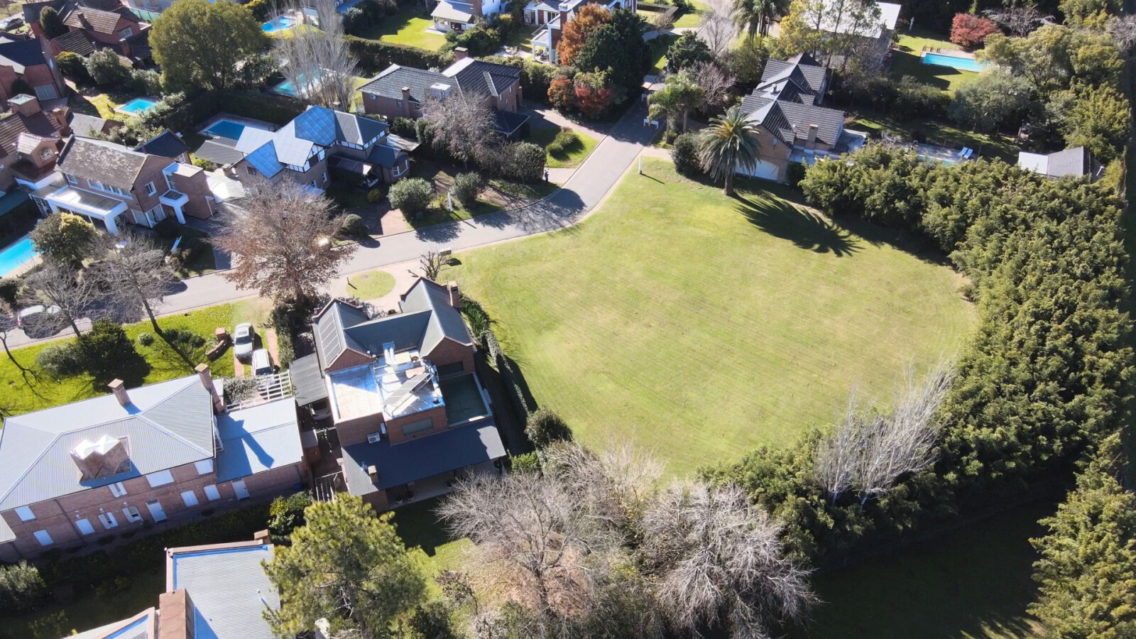 VENTA LOTE CARLOS PELLEGRINI - 11