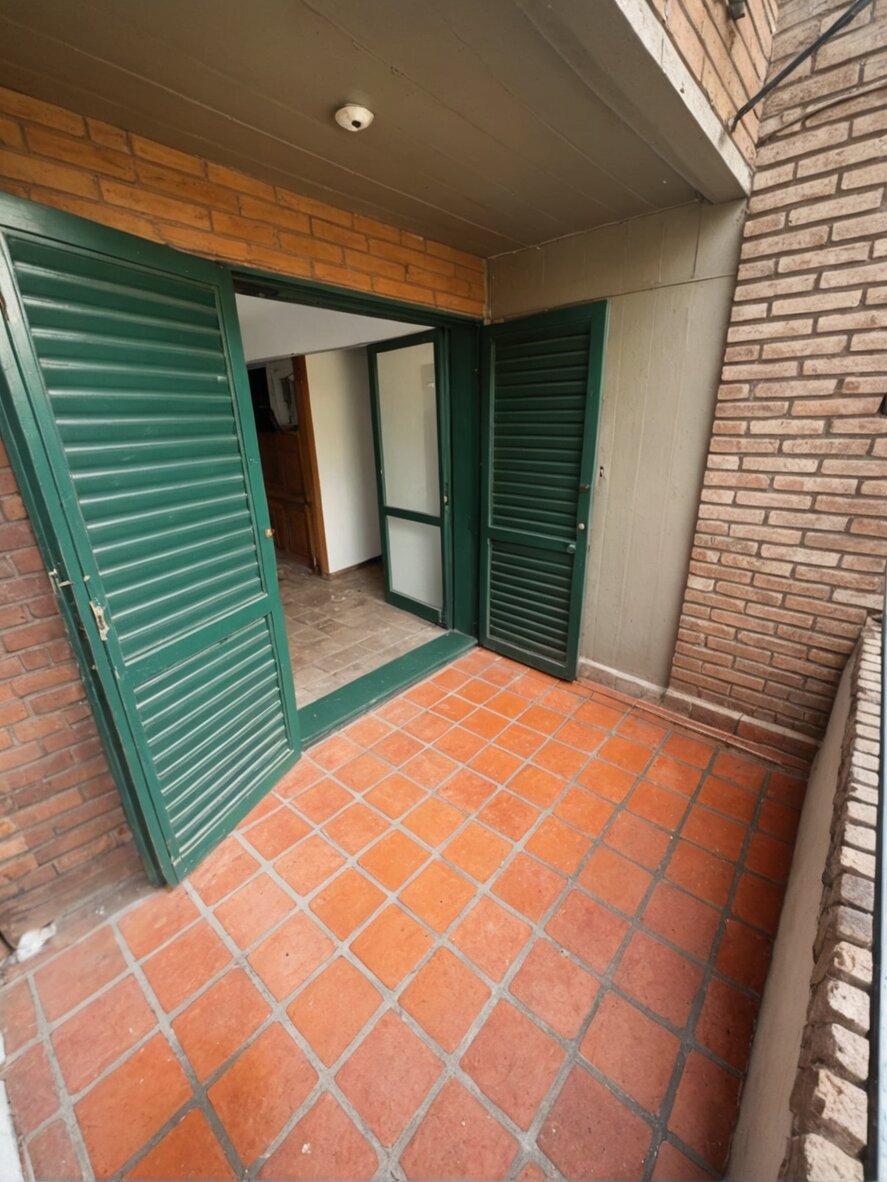 Departamento 3 dormitorios con balcon - Alberdi - Imagen 10
