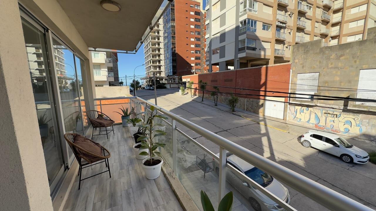 VENTA DEPARTAMENTO 3 AMBIENTES CON COCHERA, ZONA TORREON DEL MONJE — foto 2