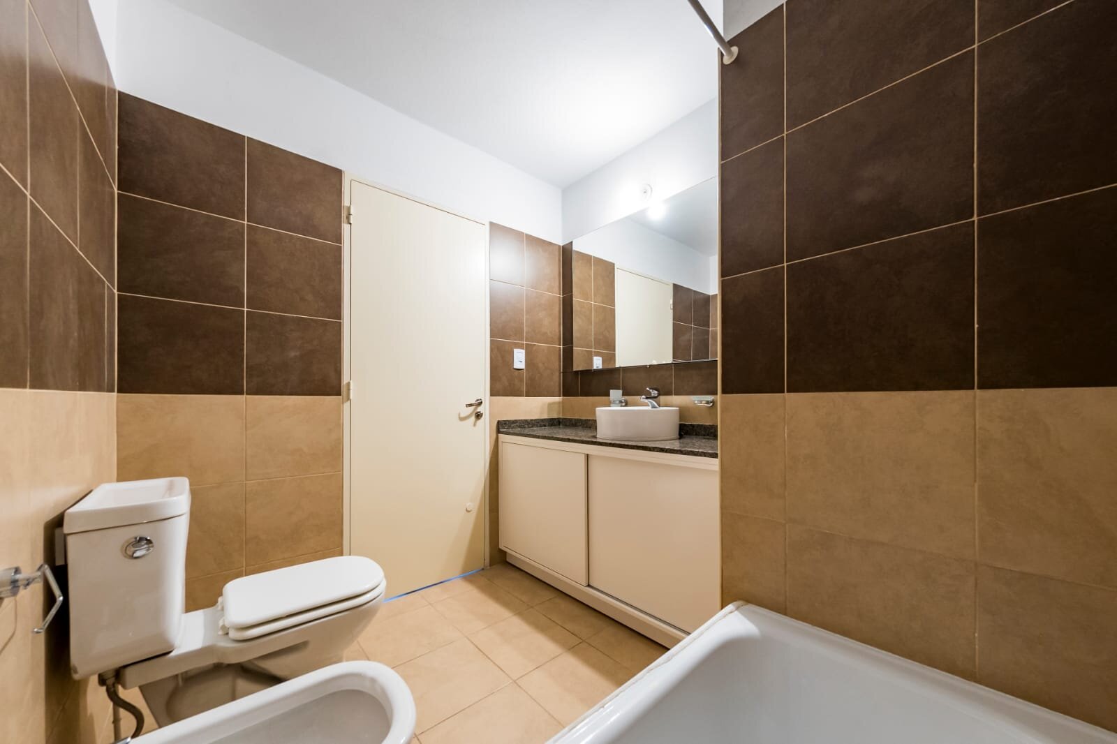 DEPARTAMENTO 2 DORMITORIOS AMOBLADO EN ALQUILER SOBRE AV. COLÓN - Imagen 19