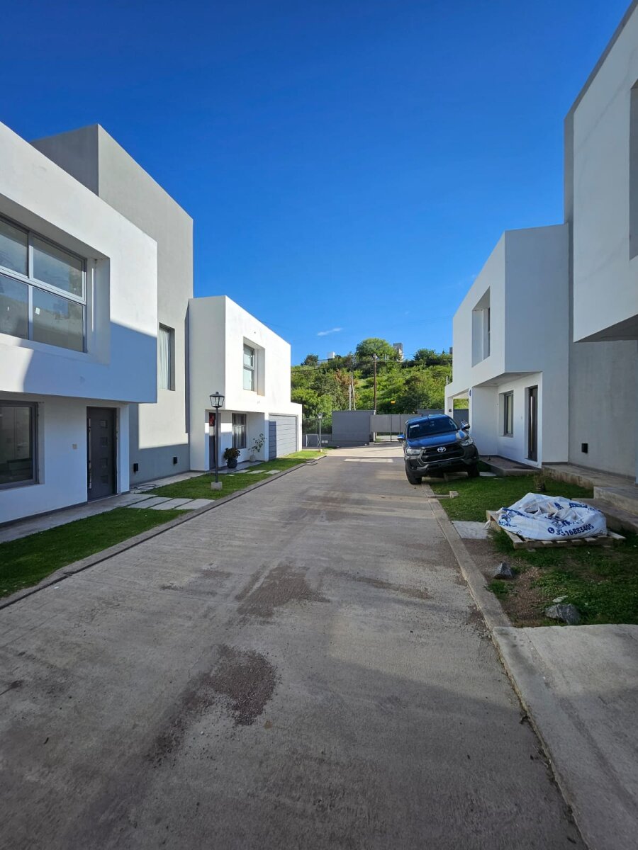 Duplex de 3 Dormirorios en Alquiler,Cuesta Plaza - Imagen 14