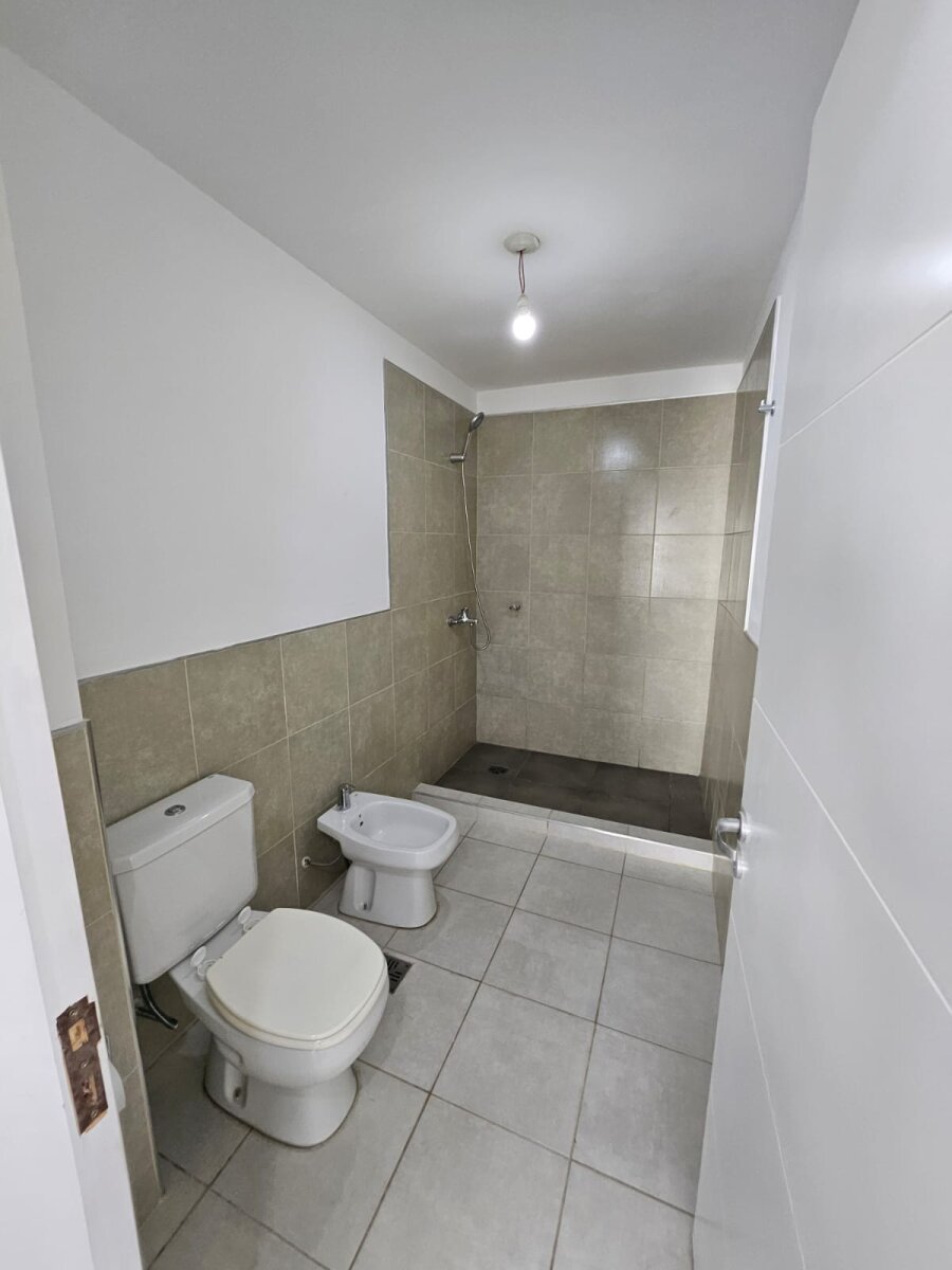 Duplex de 3 Dormirorios en Alquiler,Cuesta Plaza - Imagen 4