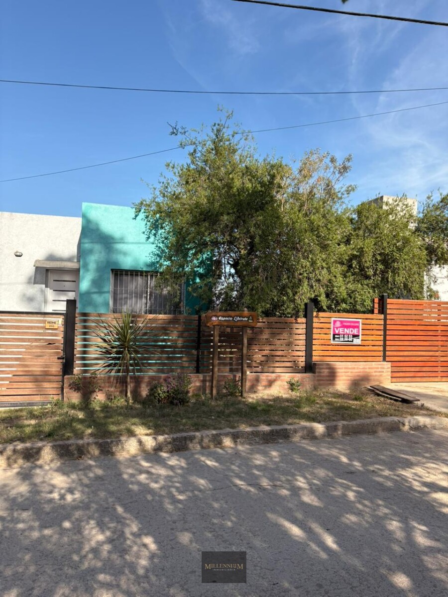 Casa 3 Dormitorios Pileta Quincho- B° Villa Del Lago, Carlos Paz. Córdoba en Venta-Vª Carlos Paz - Imagen 11