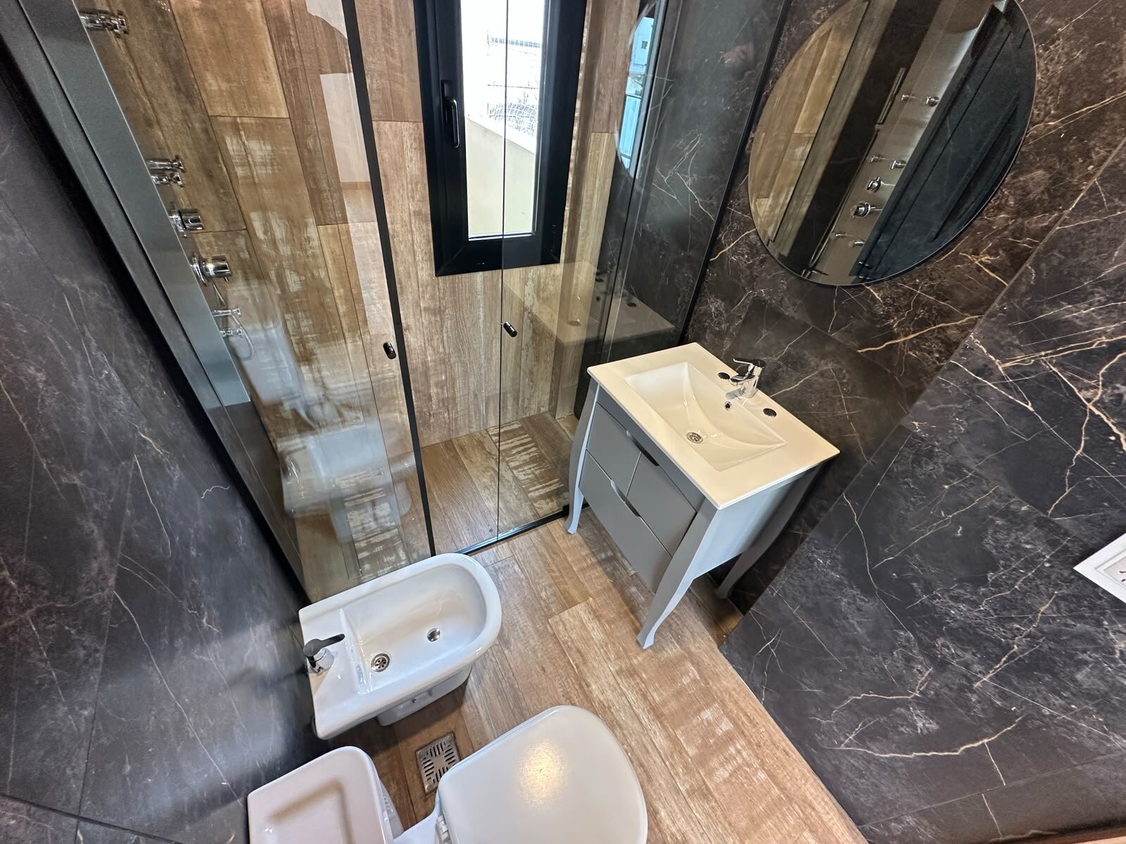 SEMIPISO 2 AMBIENTES A ESTRENAR CON COCHERA Y BAULERA – ZONA GÜEMES - 20