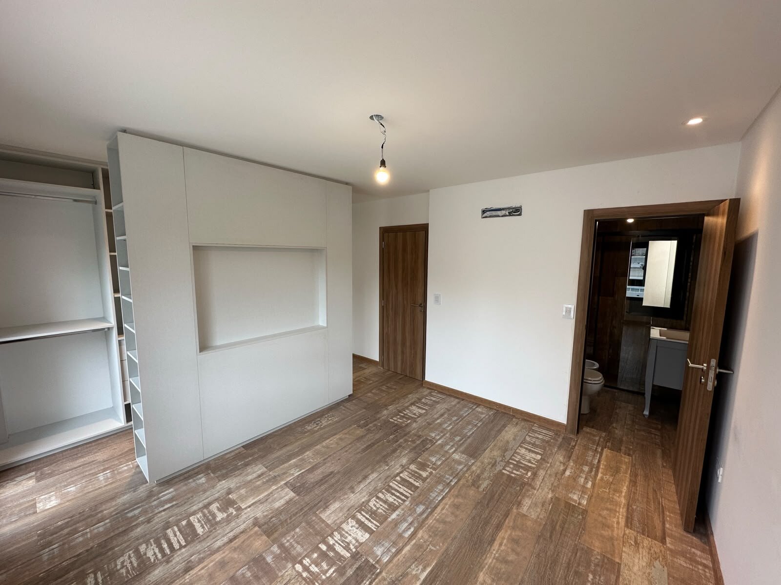 SEMIPISO 2 AMBIENTES A ESTRENAR CON COCHERA Y BAULERA – ZONA GÜEMES - 16