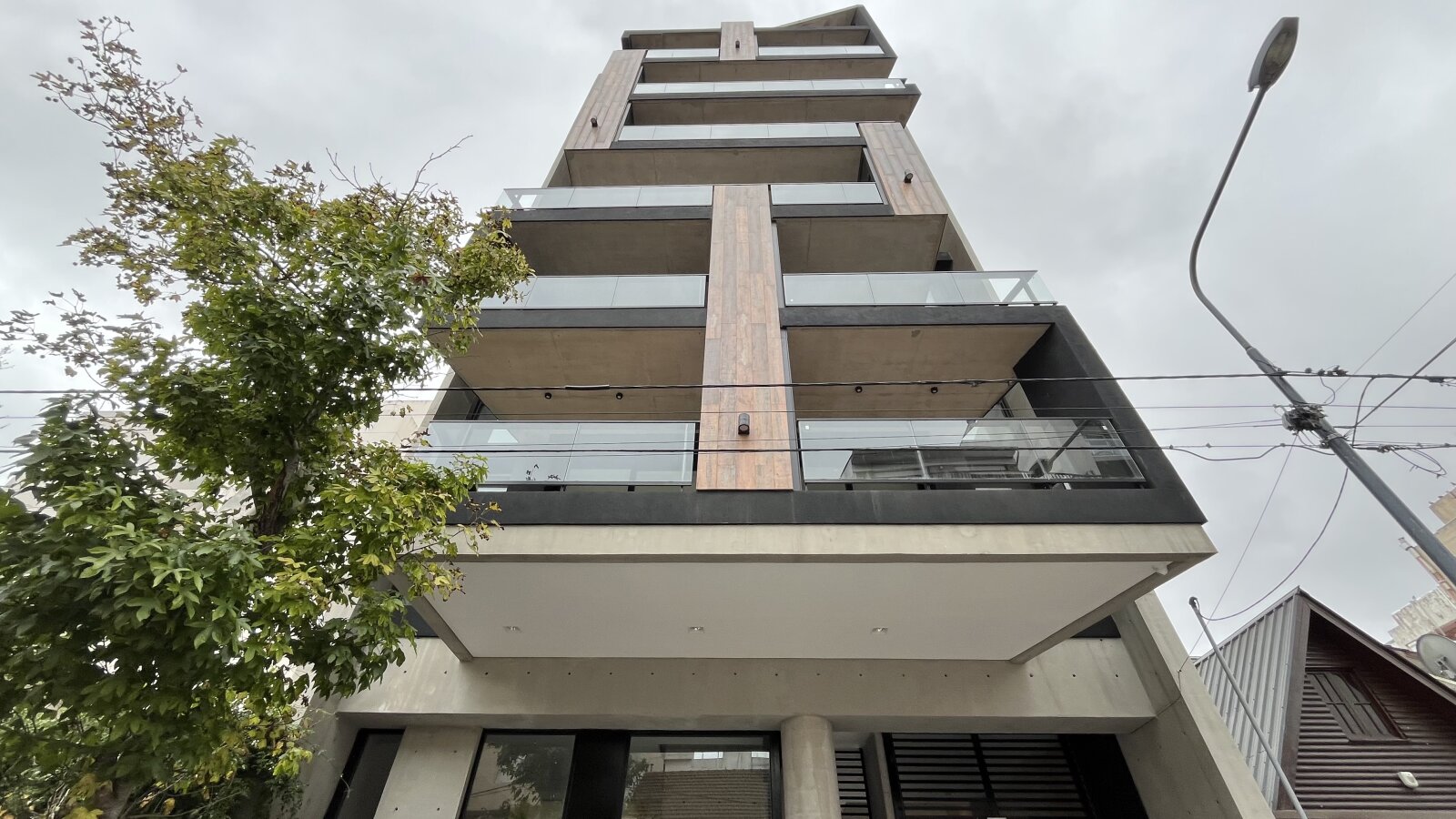 SEMIPISO 2 AMBIENTES A ESTRENAR CON COCHERA Y BAULERA – ZONA GÜEMES - 33