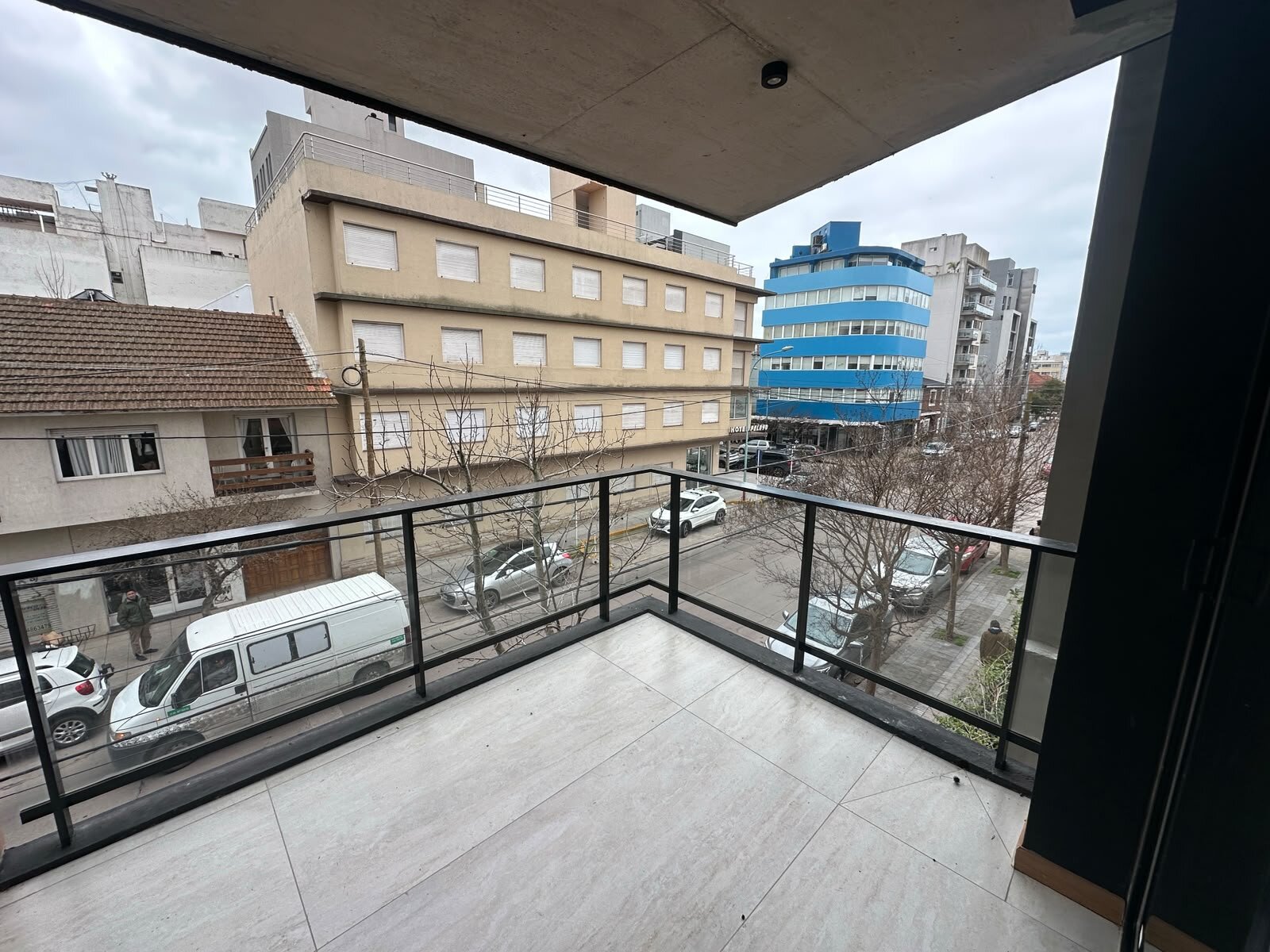 SEMIPISO 2 AMBIENTES A ESTRENAR CON COCHERA Y BAULERA – ZONA GÜEMES - 4