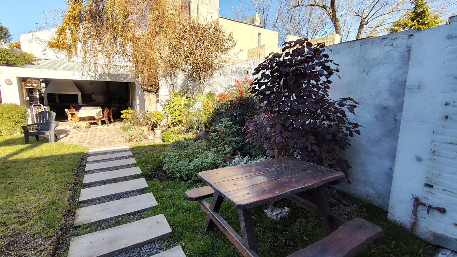 OPORTUNIDAD - Chalet 4 ambientes - 30