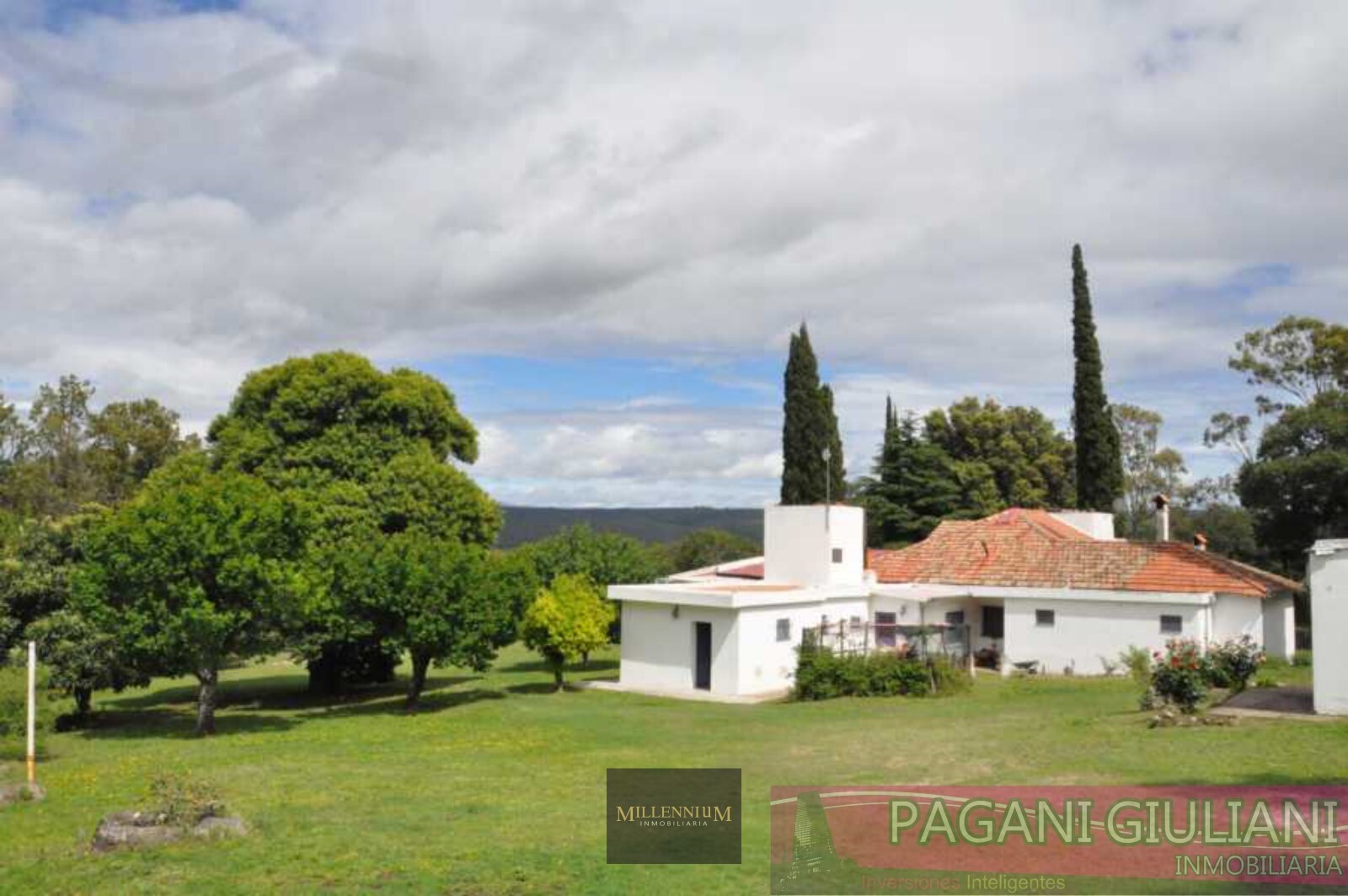 Casona – hostería- hostel- Piscina. Sierras de Córdoba. Valle Hermoso