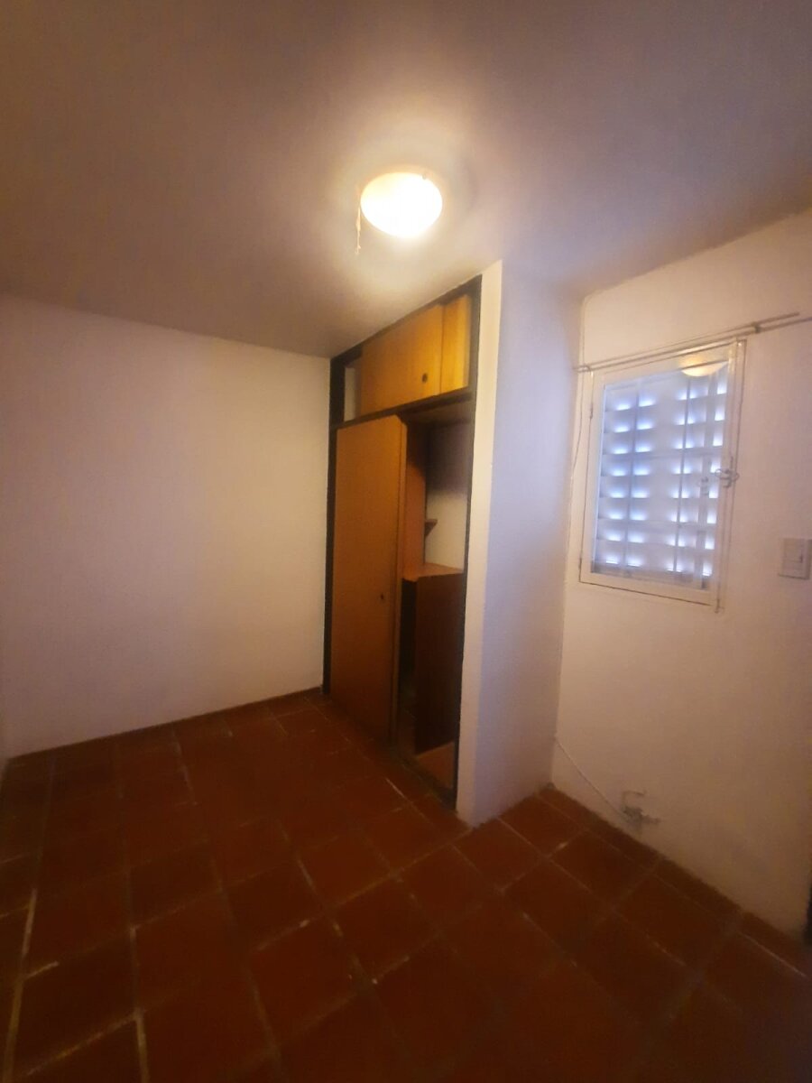 Vendo casa en Barrio Villa Cabrera - Imagen 8