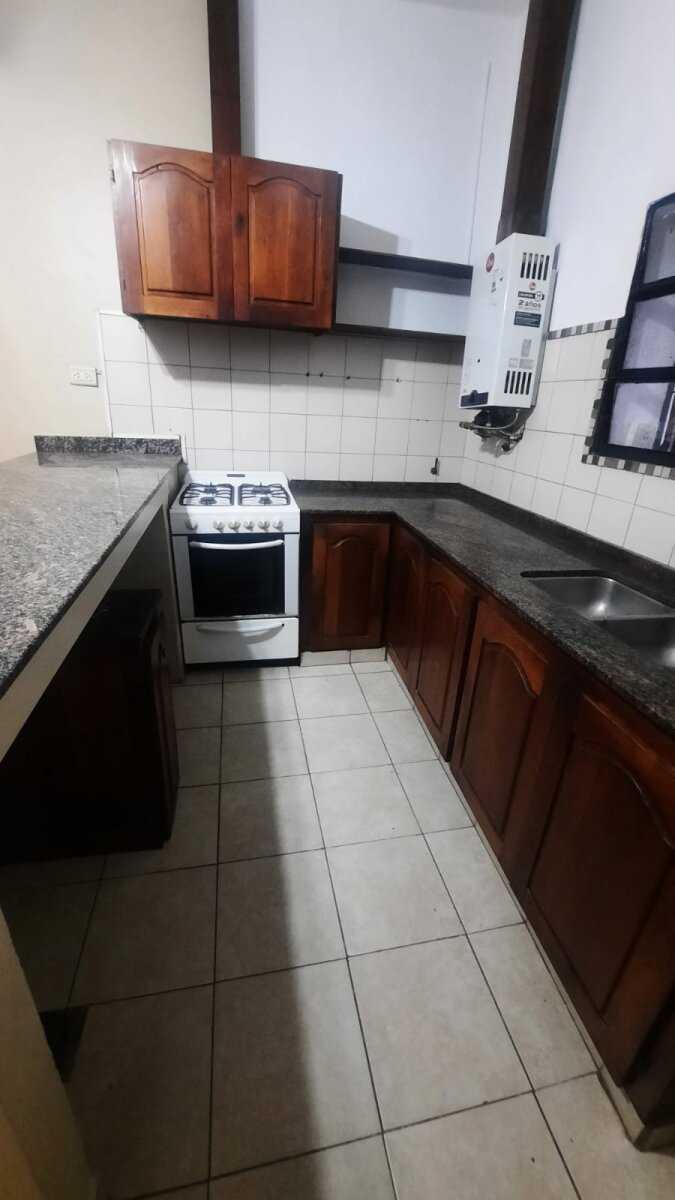 Vendo casa en Barrio Villa Cabrera - Imagen 11