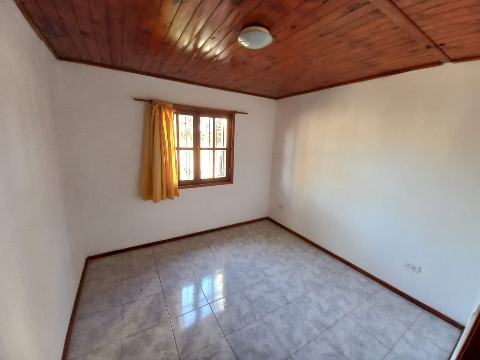 CASA EN ALQUILER - 3