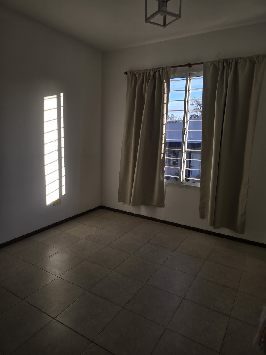 ALQUILER DPTO UN DORMITORIO ESCALERA ALMAFUERTE 979 ARROYITO - 6