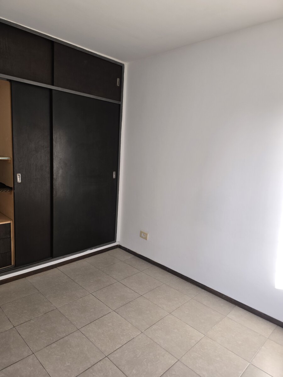 ALQUILER DPTO UN DORMITORIO ESCALERA ALMAFUERTE 979 ARROYITO - 8