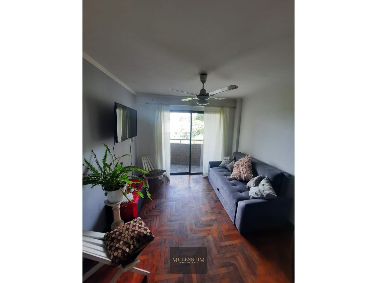 Duplex de 1 Dormitorio y Medio Amoblado con Doble Balcon Frente al Parque Sarmiento Nueva Cordoba
