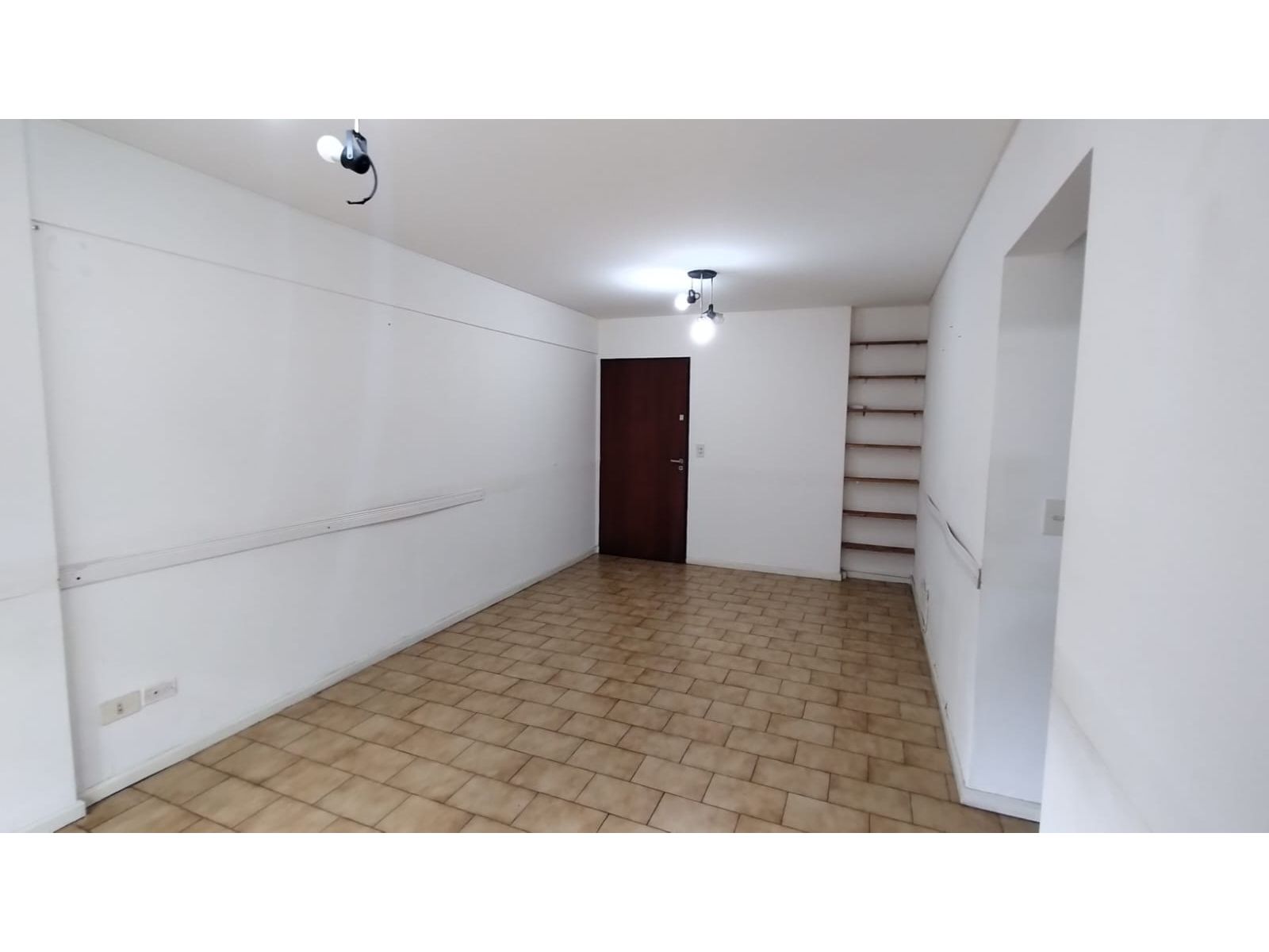 EN VENTA DEPARTAMENTO 2 AMBIENTES EN MORON CENTRO - 3