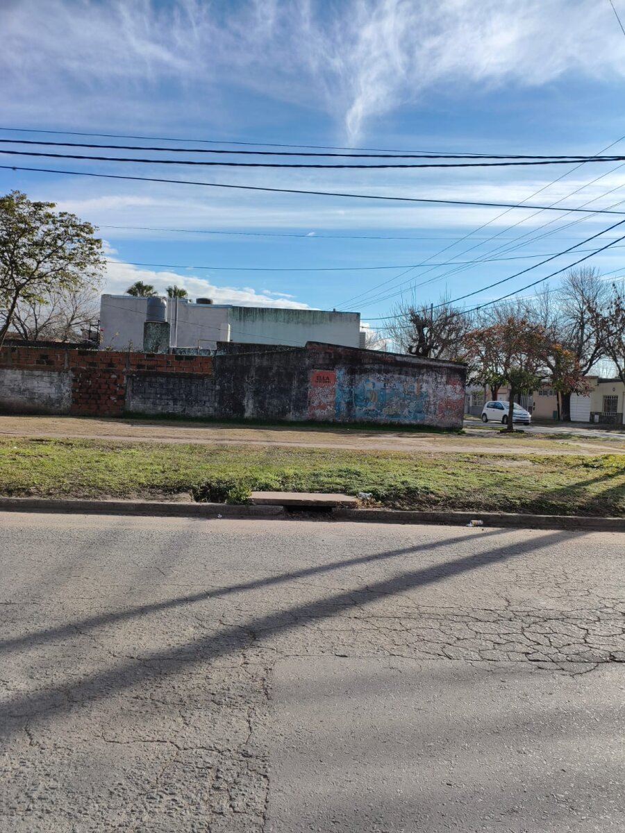 Venta. Lote Junin Esq Eva Peron - 3