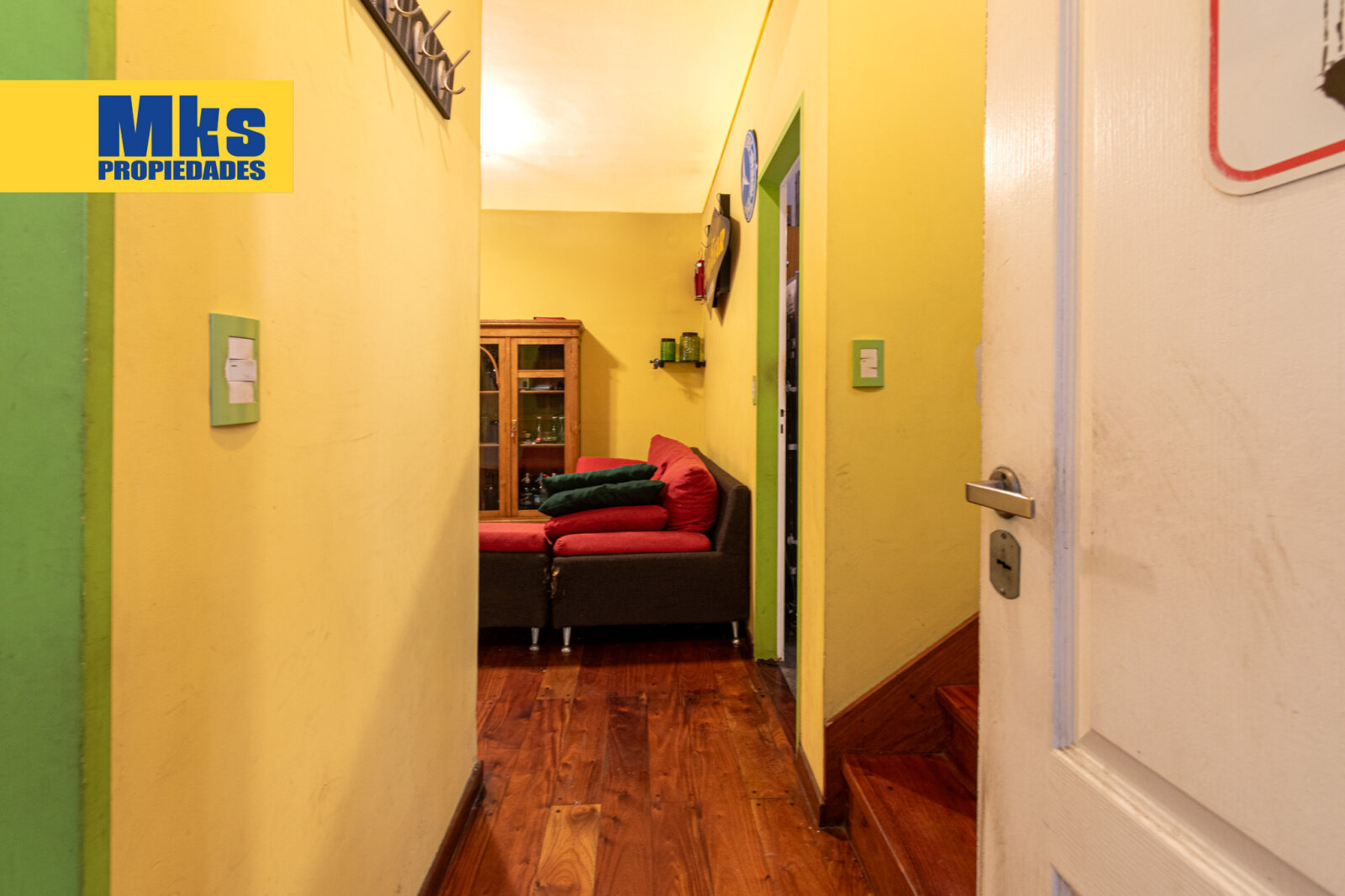 Venta. Casa tipo chalet. Pileta, patio, cochera. Jovellanos y Gualeguay. - 23