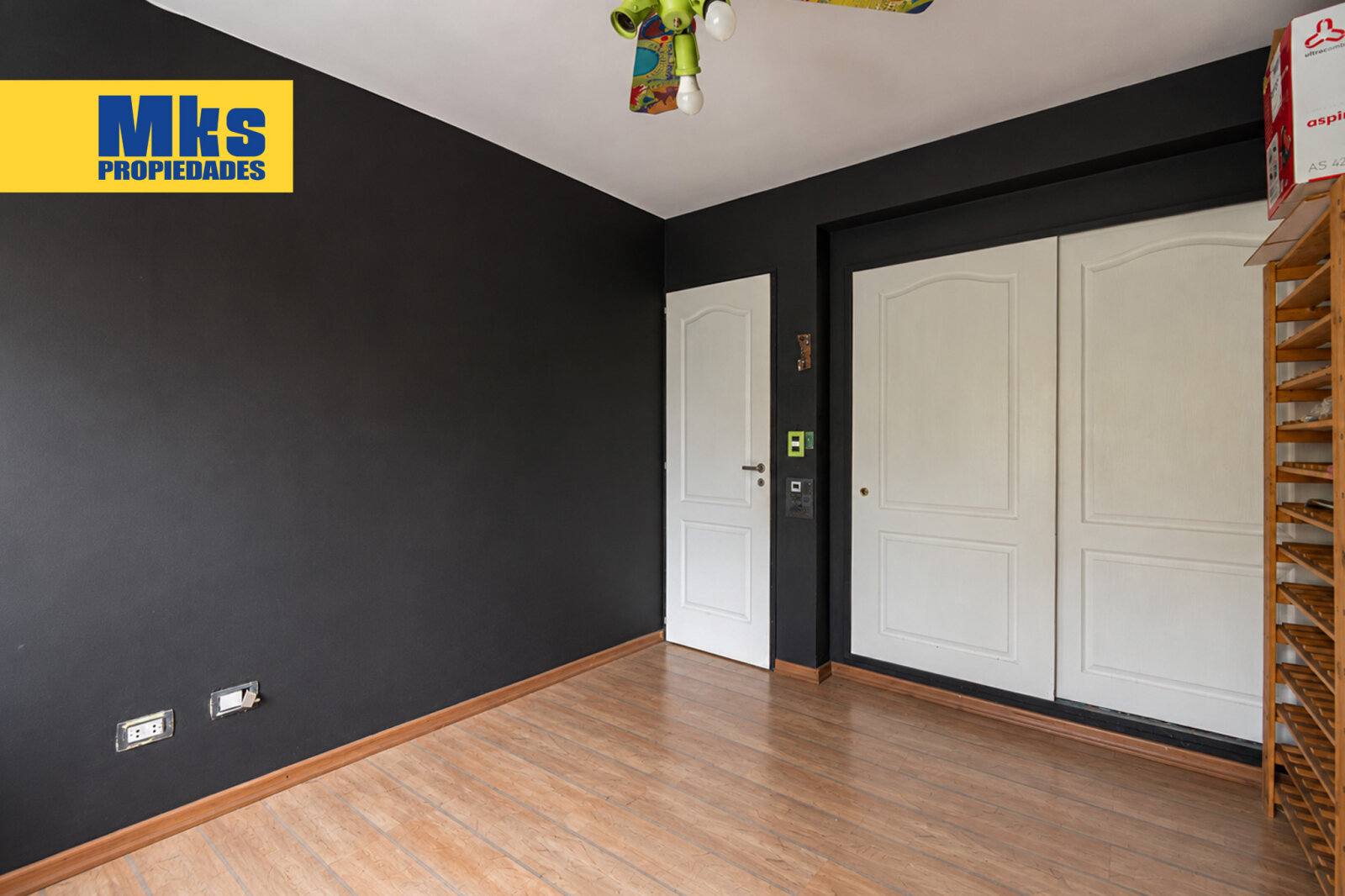 Venta. Casa tipo chalet. Pileta, patio, cochera. Jovellanos y Gualeguay. - 20