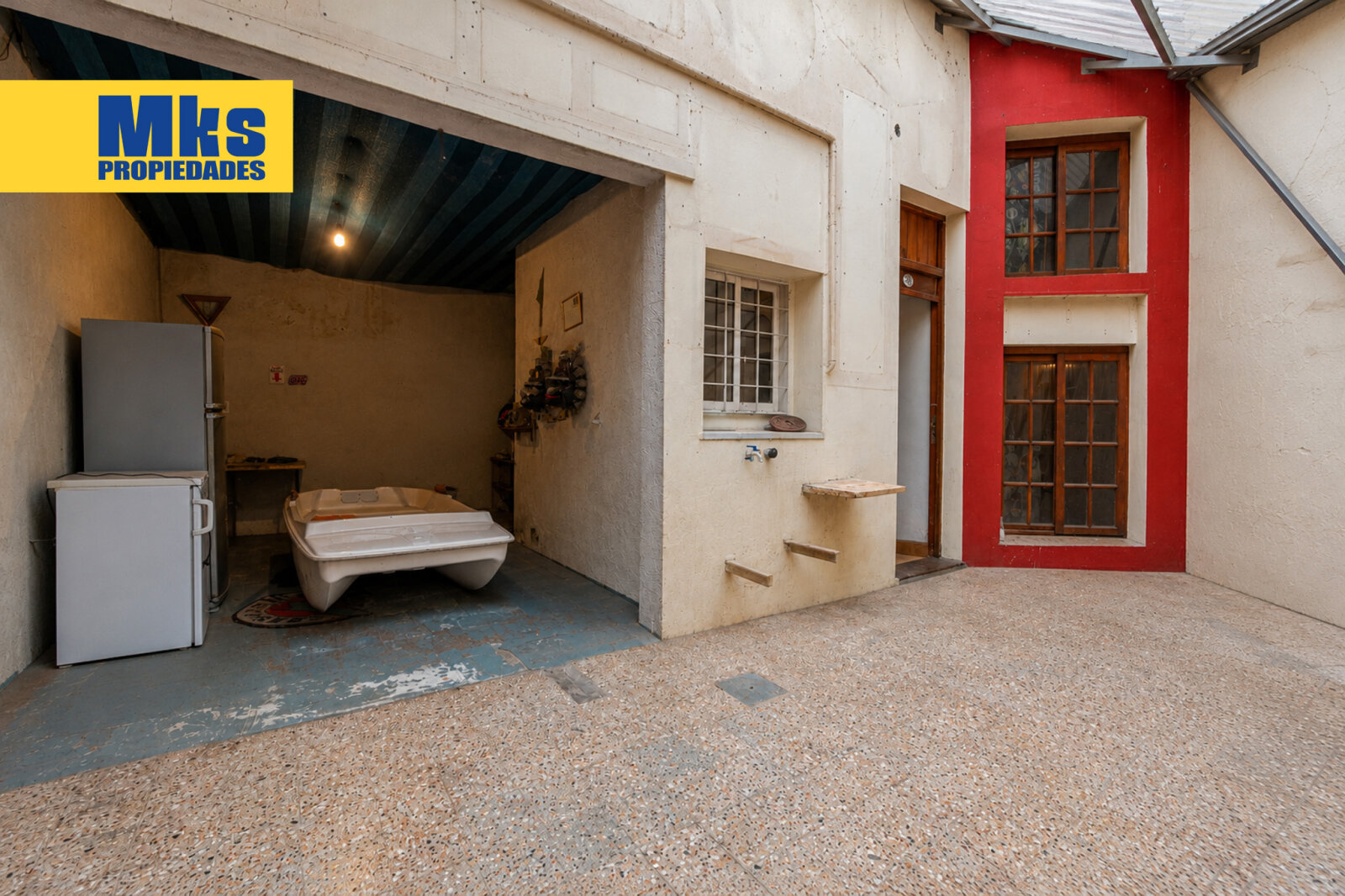 Venta. Casa tipo chalet. Pileta, patio, cochera. Jovellanos y Gualeguay. - 27