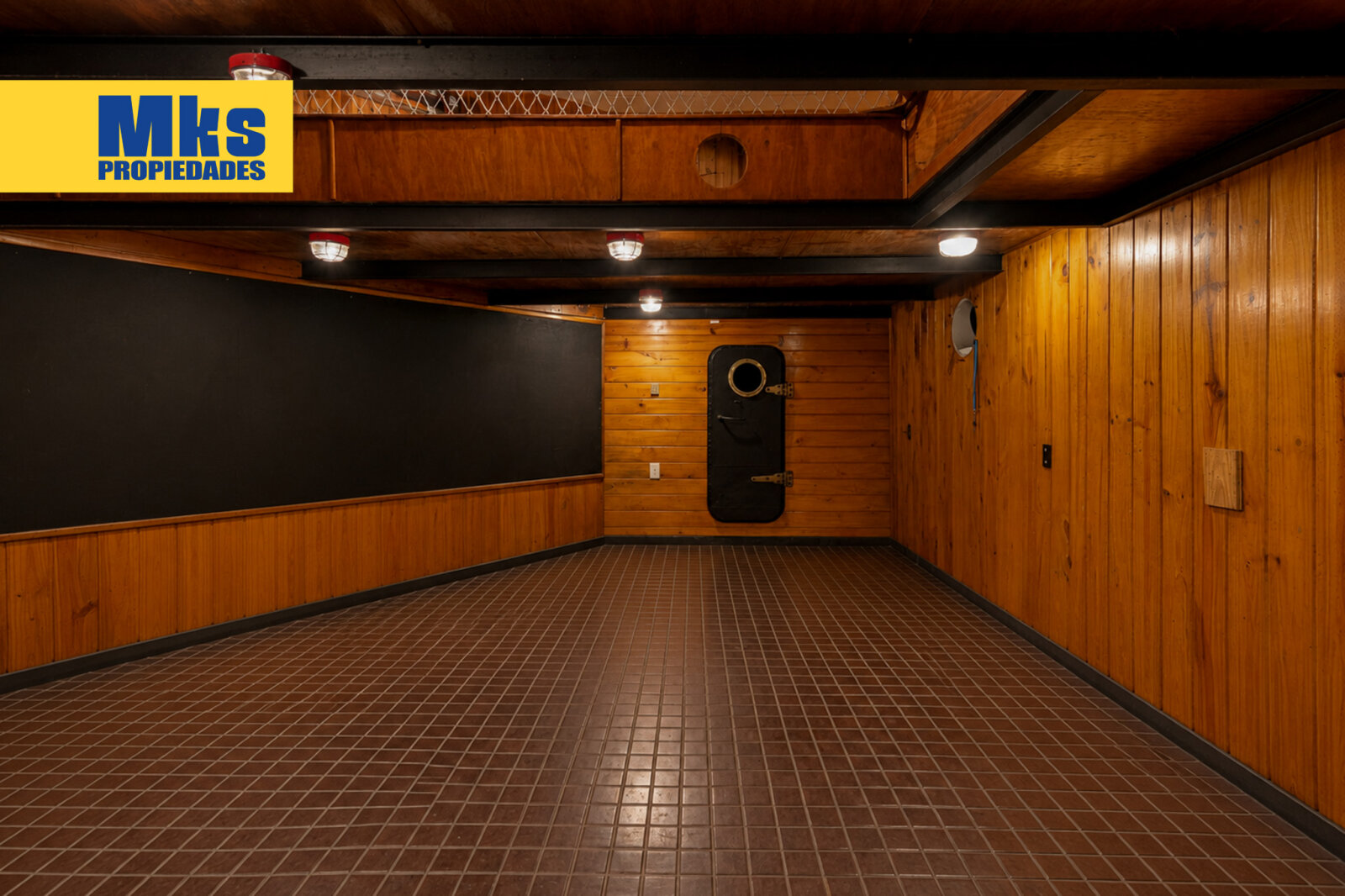 Venta. Casa tipo chalet. Pileta, patio, cochera. Jovellanos y Gualeguay. - 33