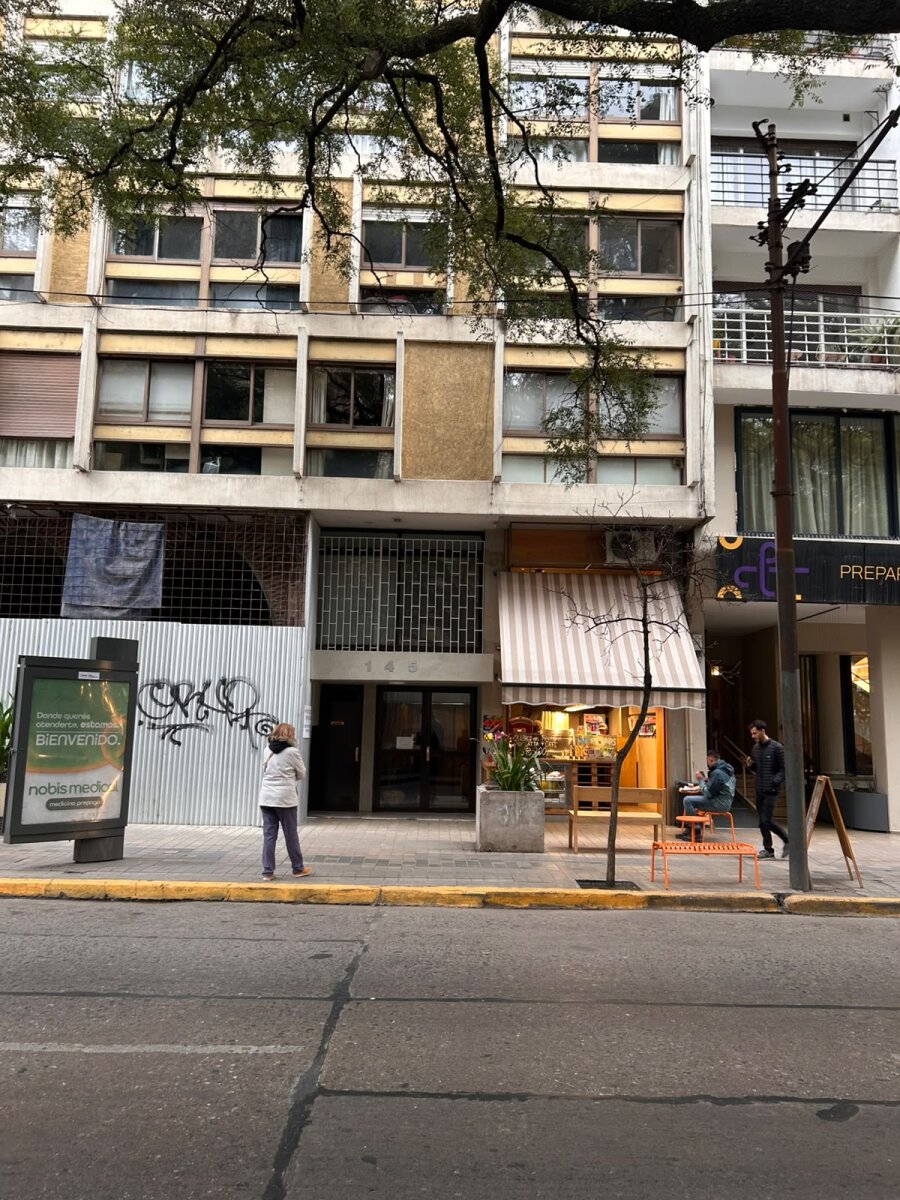 Departamento de 1 dormitorio en cañada y Av Colón