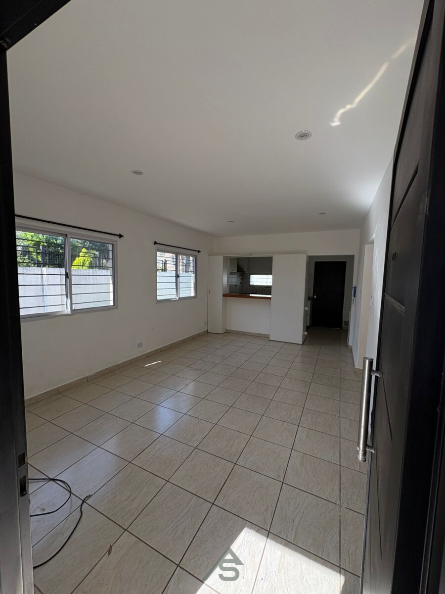 Venta de Casa- 3 ambientes-Fondo-Villa Adelina-San Isidro - 5
