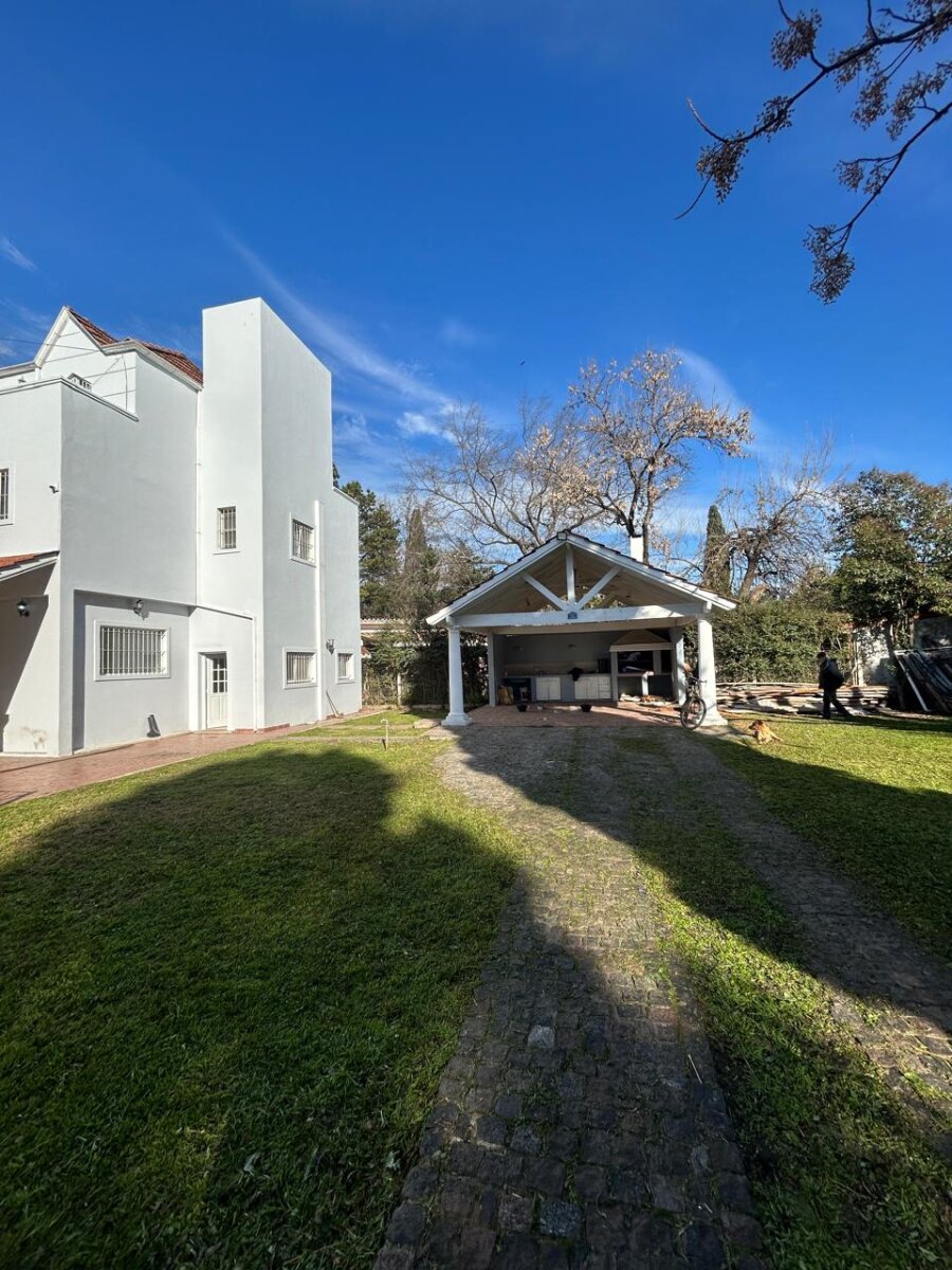 CASA EN VTA-5 AMB en DEL VISO | APTA CRÉDITO | 800 m² de lote/PILETA/QUINCHO - 30