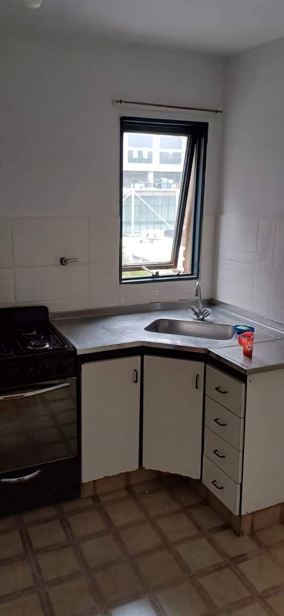 003- Departamento 3 dormitorios y Living comedor en B. San Vicente - Agustín Garzón 1668 - Imagen 3