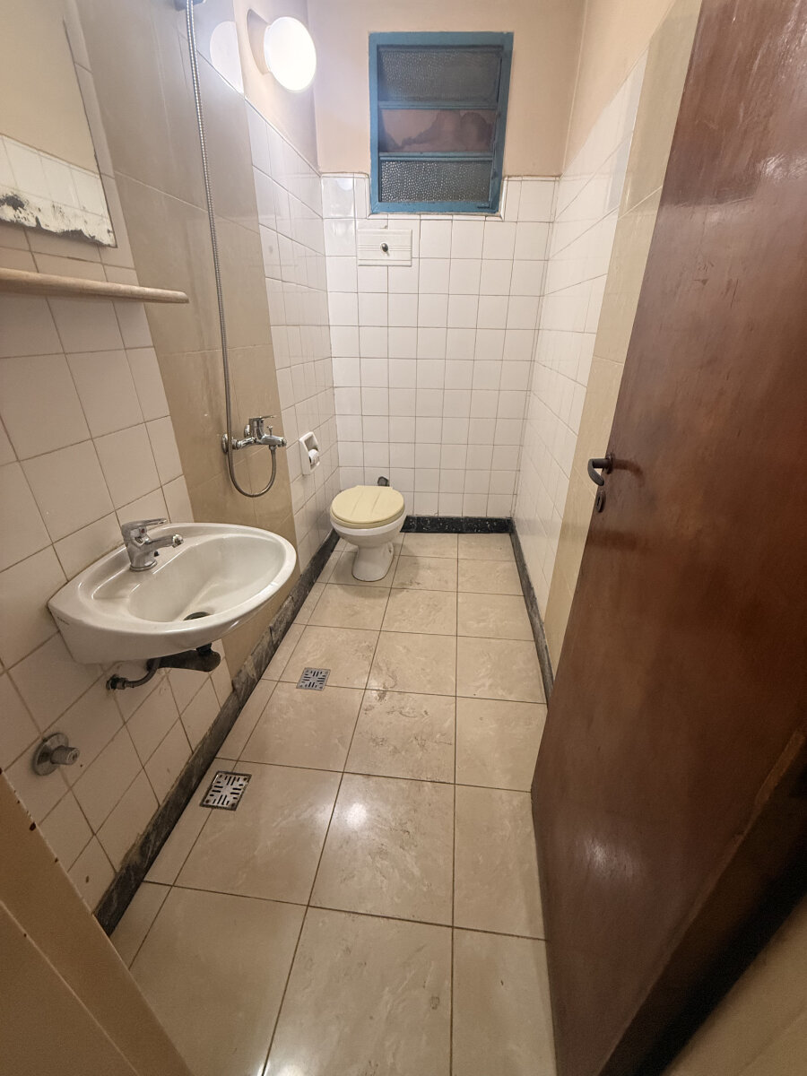 Local de 298 m² en Alquiler en Villa Luzuriaga - 13