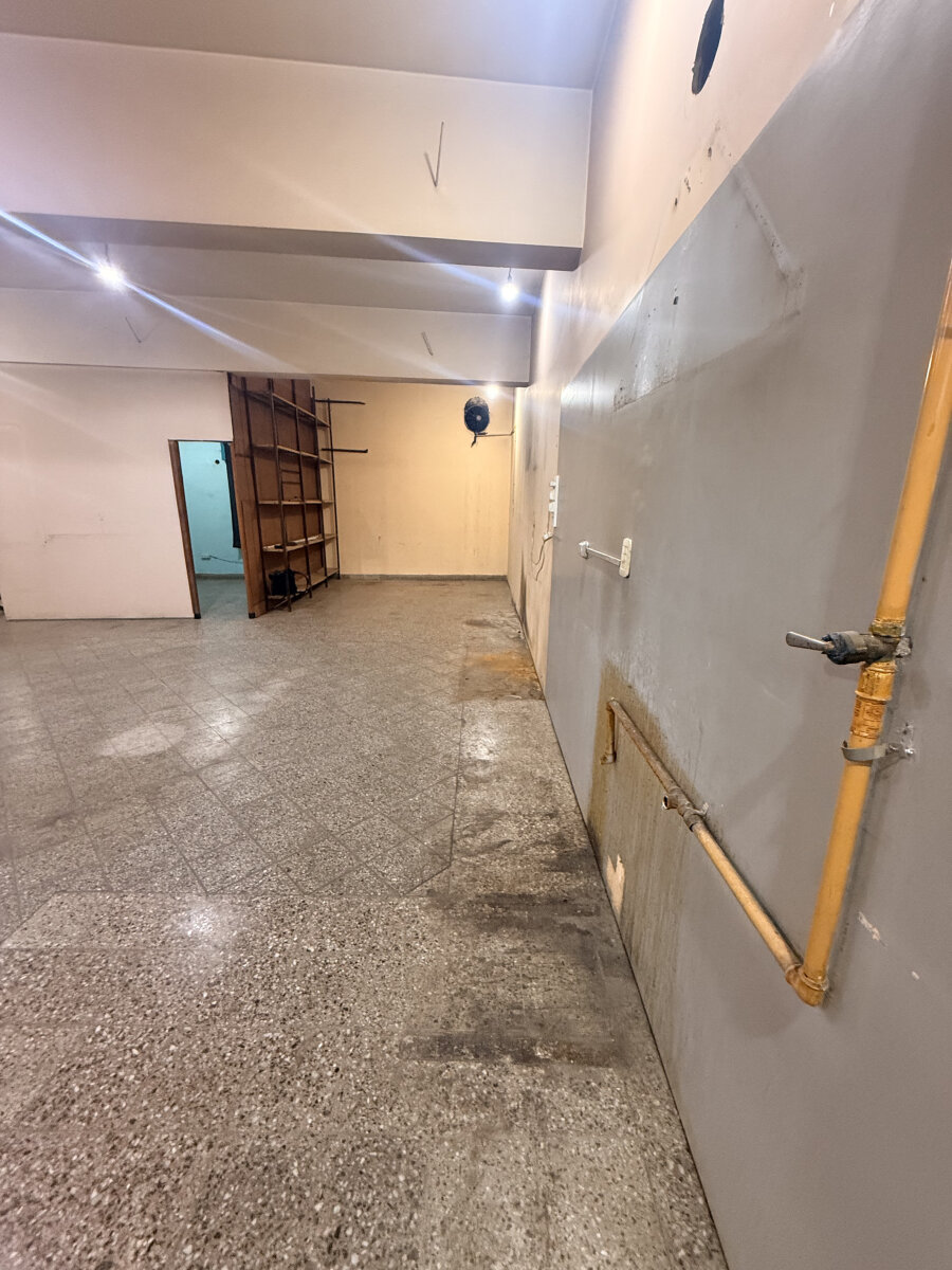 Local de 298 m² en Alquiler en Villa Luzuriaga - 10