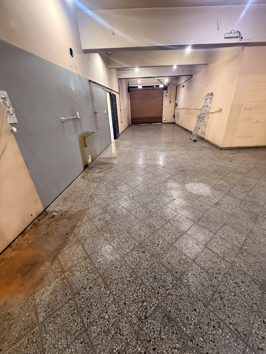 Local de 298 m² en Alquiler en Villa Luzuriaga - 5