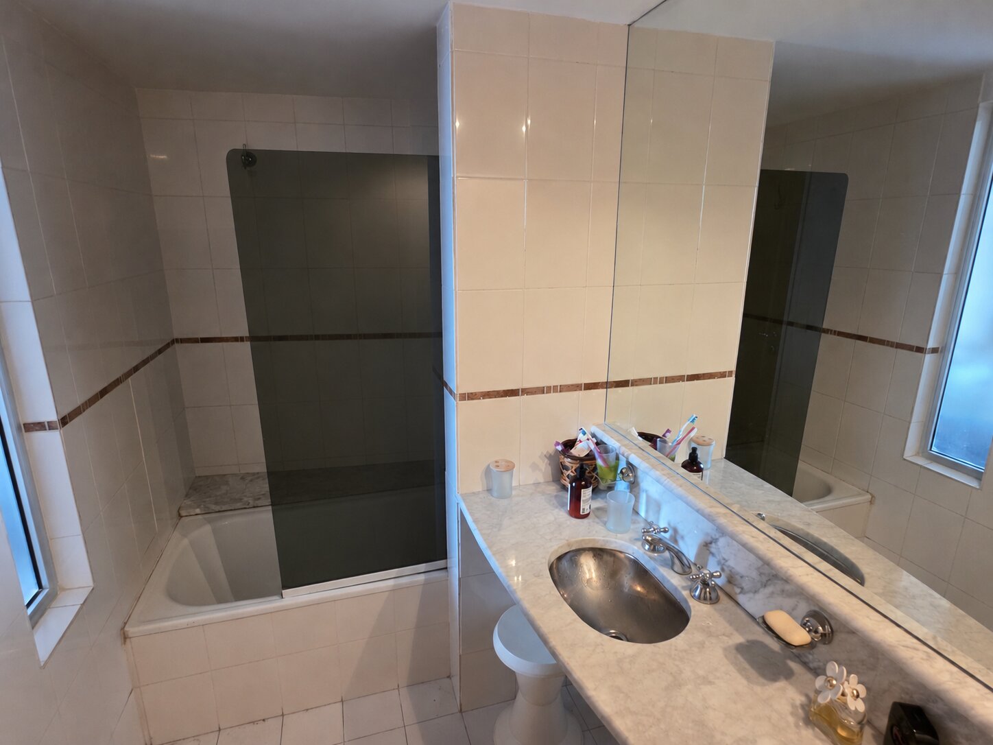 Depto de dos dormitorios, dos baños y cochera. Piso exclusivo con vista al rio. Wheelwright y España - 23