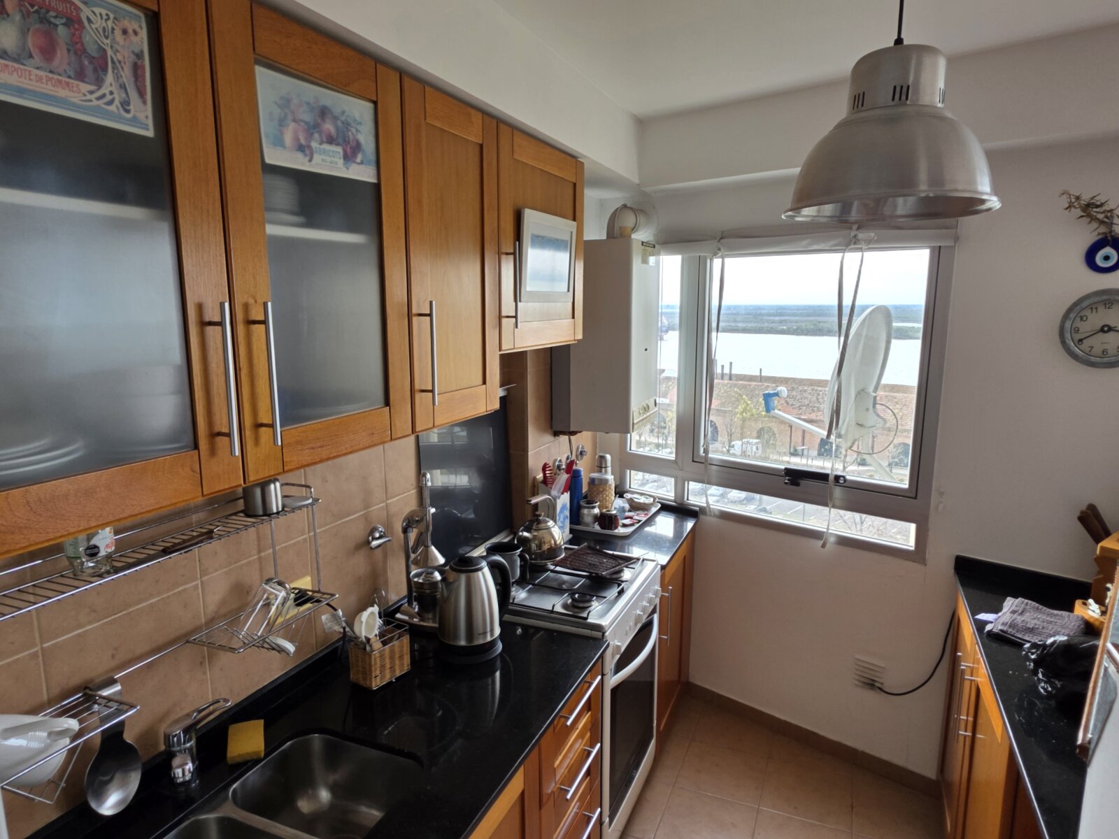 Depto de dos dormitorios, dos baños y cochera. Piso exclusivo con vista al rio. Wheelwright y España - 10