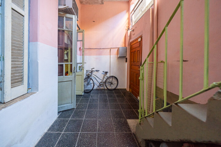 Departamentos de pasillo - Rosario - Venta