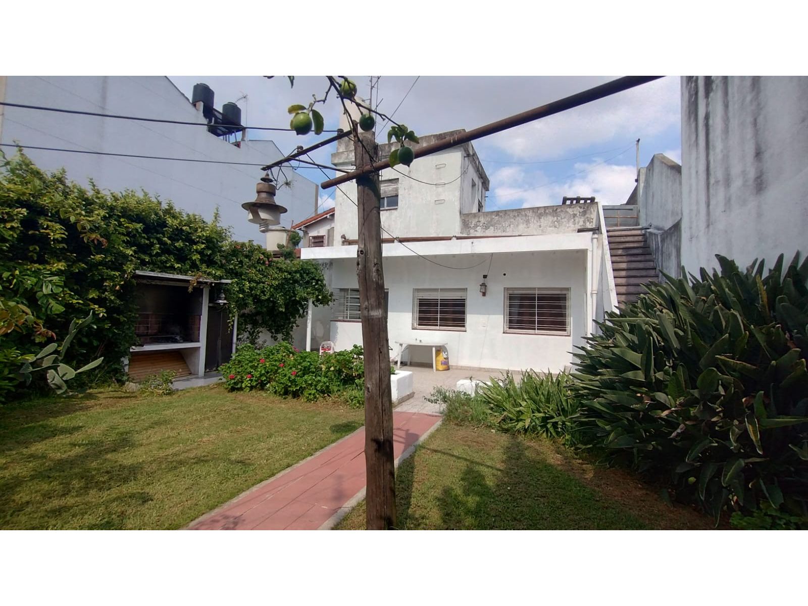 HERMOSA CASA 3 DORMITORIOS EN MORON - APTO CRÉDITO - 29